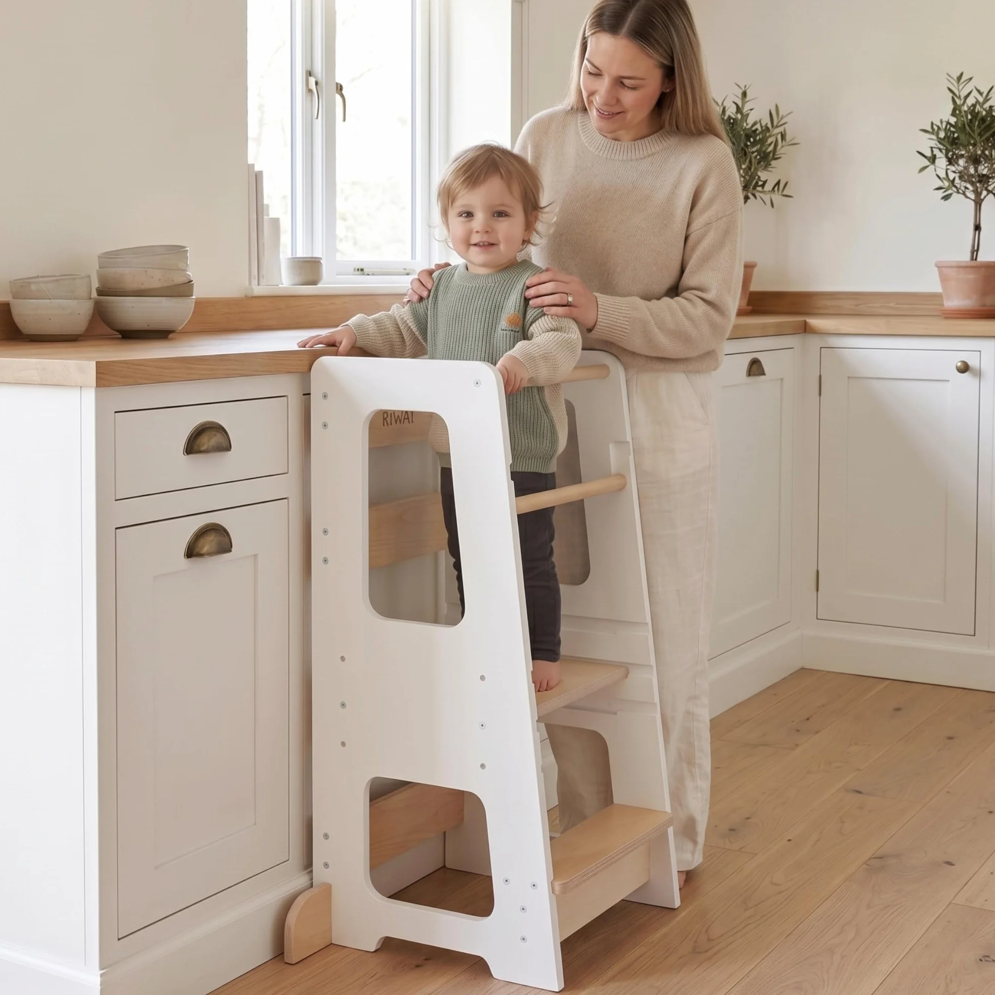Wieża i montessorian dla dziecko: wieża Montessoriana, drabina Montessoriana, biała