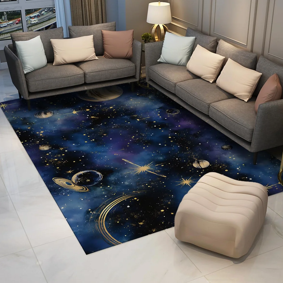 Dywan podłogowy o tematyce kosmicznej 180 x 270 cm - fioletowy i niebieski wzór mglisty cienki dywan dekoracja salonu dla amatorów science fiction miękka i nadająca się do prania mata