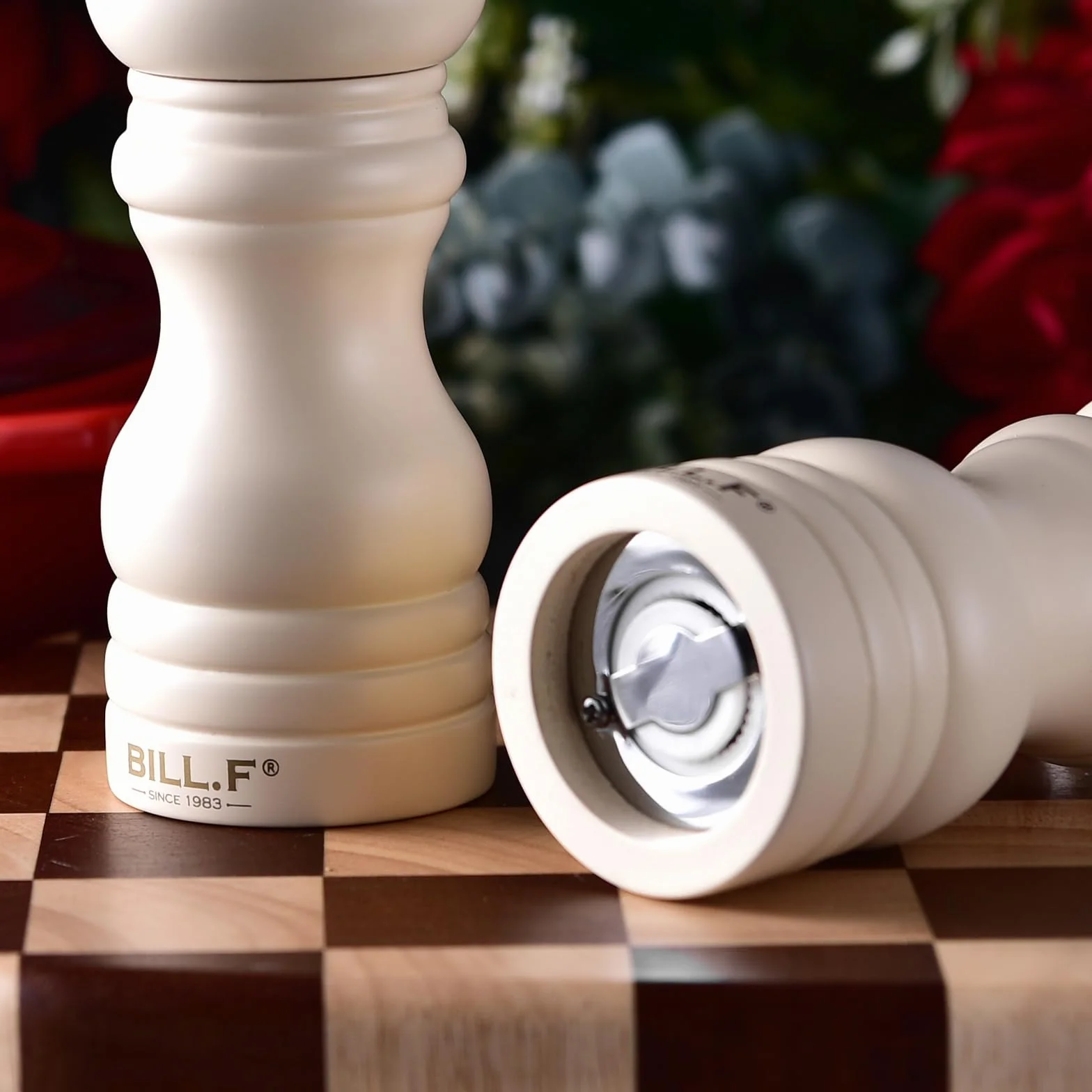 Bill.F Zestaw 2 ręcznych młynków do soli i pieprzu 15 cm ceramiczny regulowany