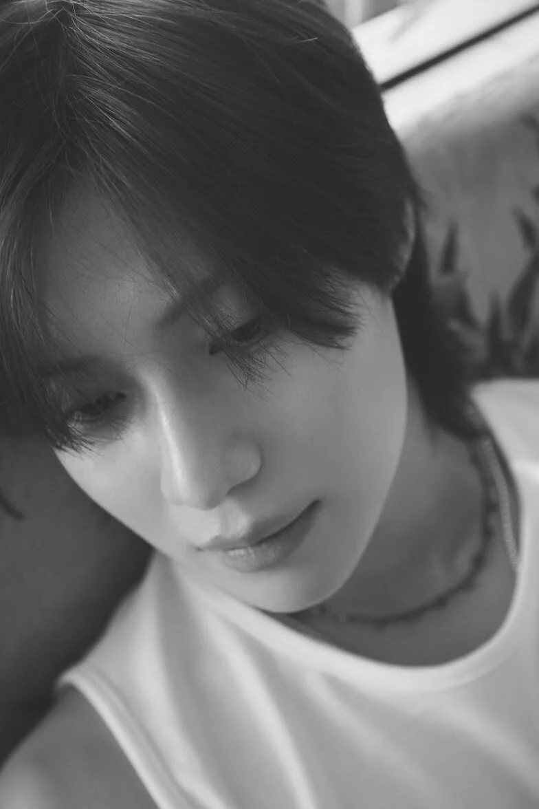 KPOP SHINee TAEMIN Guilty 4th Mini Album Photo Book 2 Version SET CD + 1p składany plakat w opakowaniu + broszura 80p + 1ea Sequence Film + 1p PhotoCard + śledzenie pieczęci
