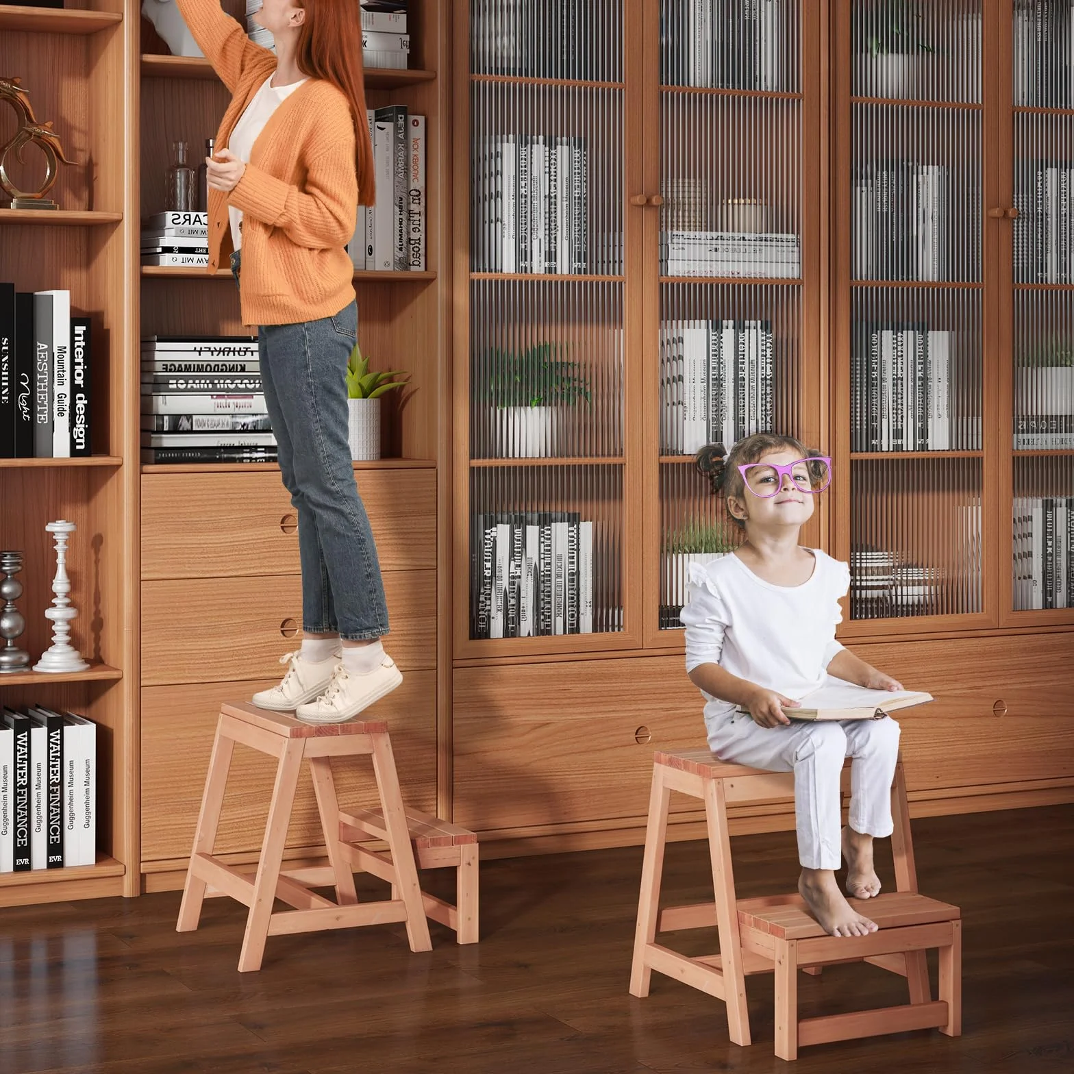 COSTWAY 2-stopniowy taboret składany, krzesło drabinkowe, obciążenie do 250 kg, drabinka z drewna świerkowego, drabina domowa, naturalna drabina do bibliotek lub domu, 50 x 39 x 45 cm