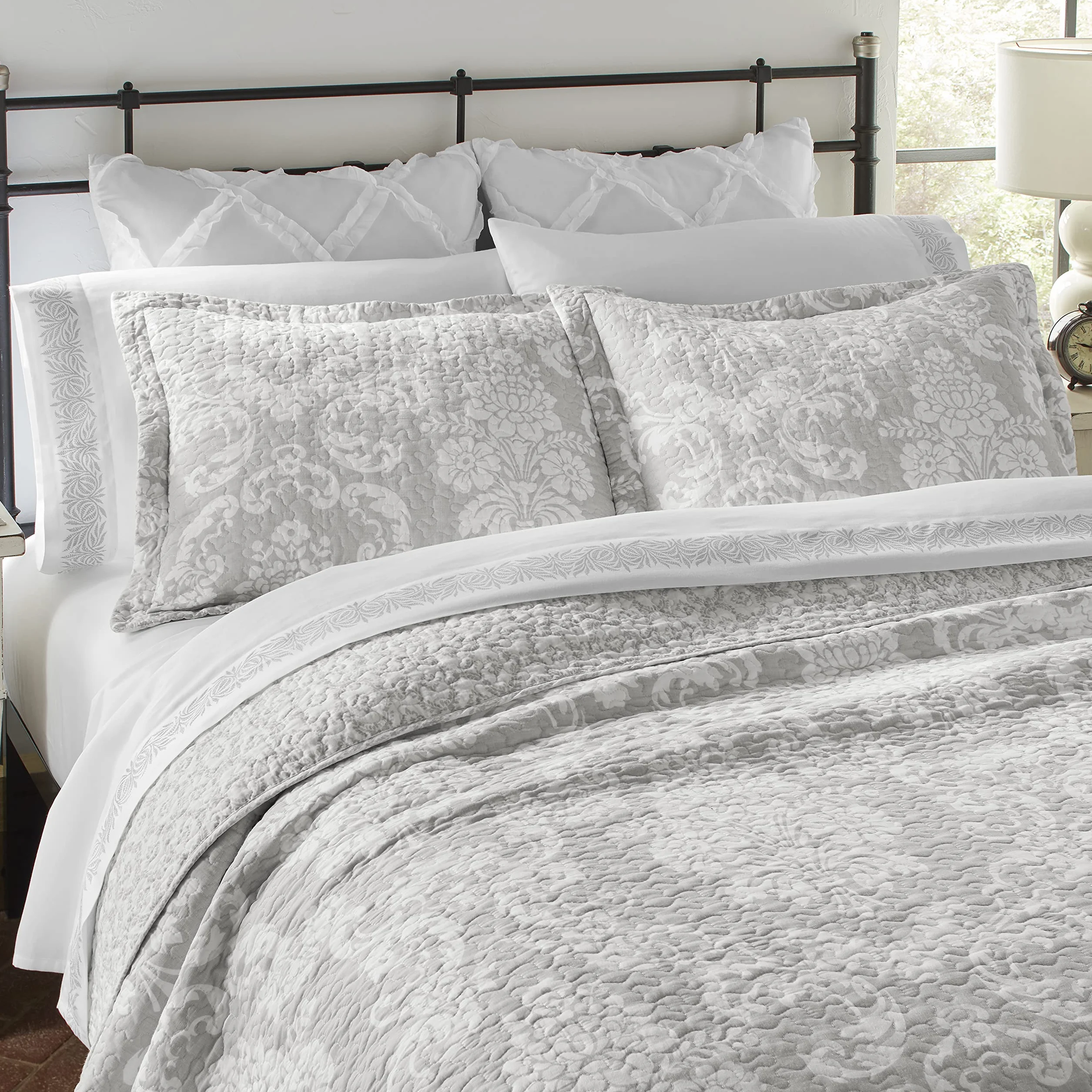 Laura Ashley Home Venetia Collection zestaw kołder – 100% bawełna, odwracalna, lekka i oddychająca pościel, wstępnie sprana dla dodatkowej miękkości, Queen, szary