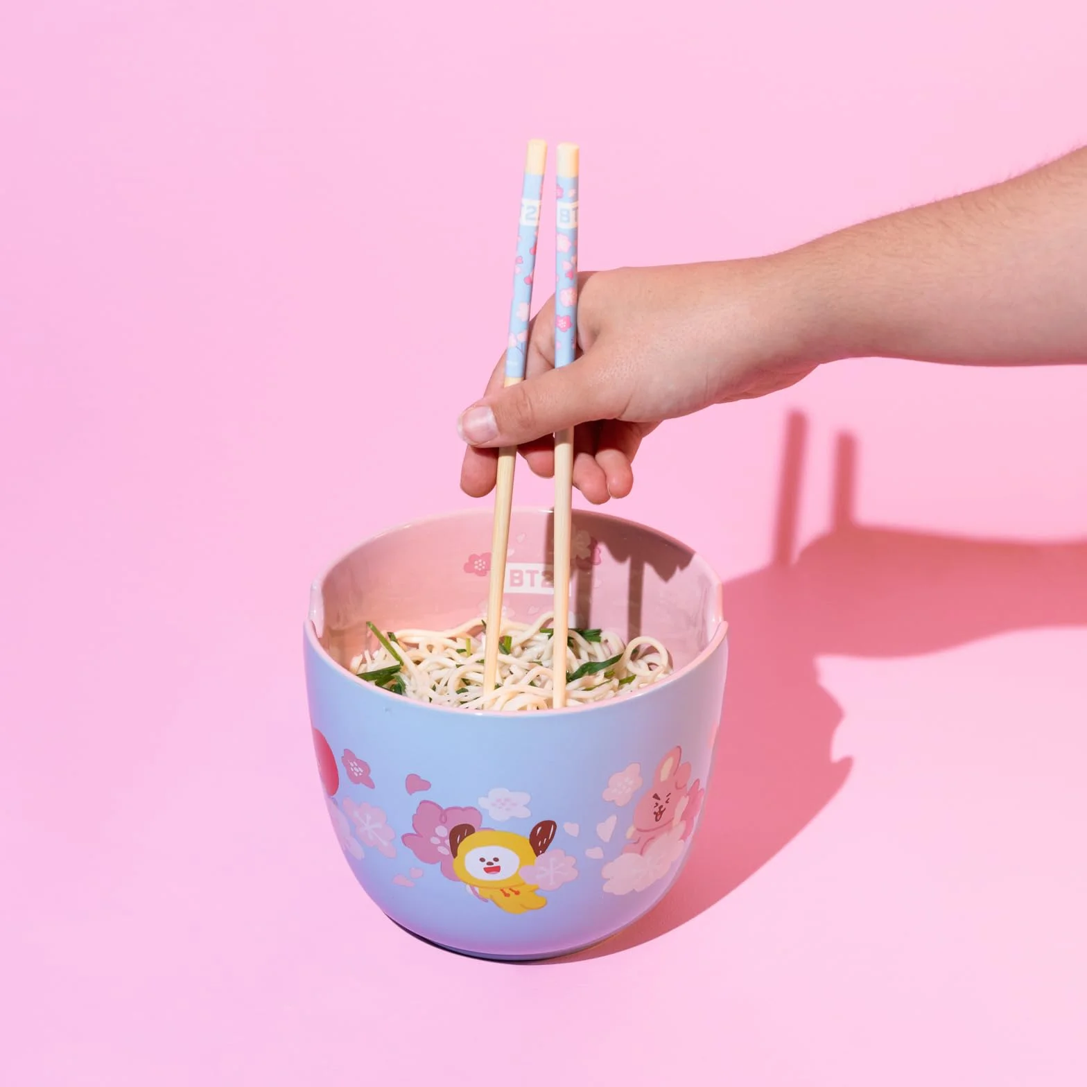 Grupo Erik BT21 Official Merchandise - BT21 Bowl & Chopsticks | Ramen Bowl, Noodle Bowl, Soup Bowl, Japanese Bowl | BT21 Merchandise, BT21 Gifts