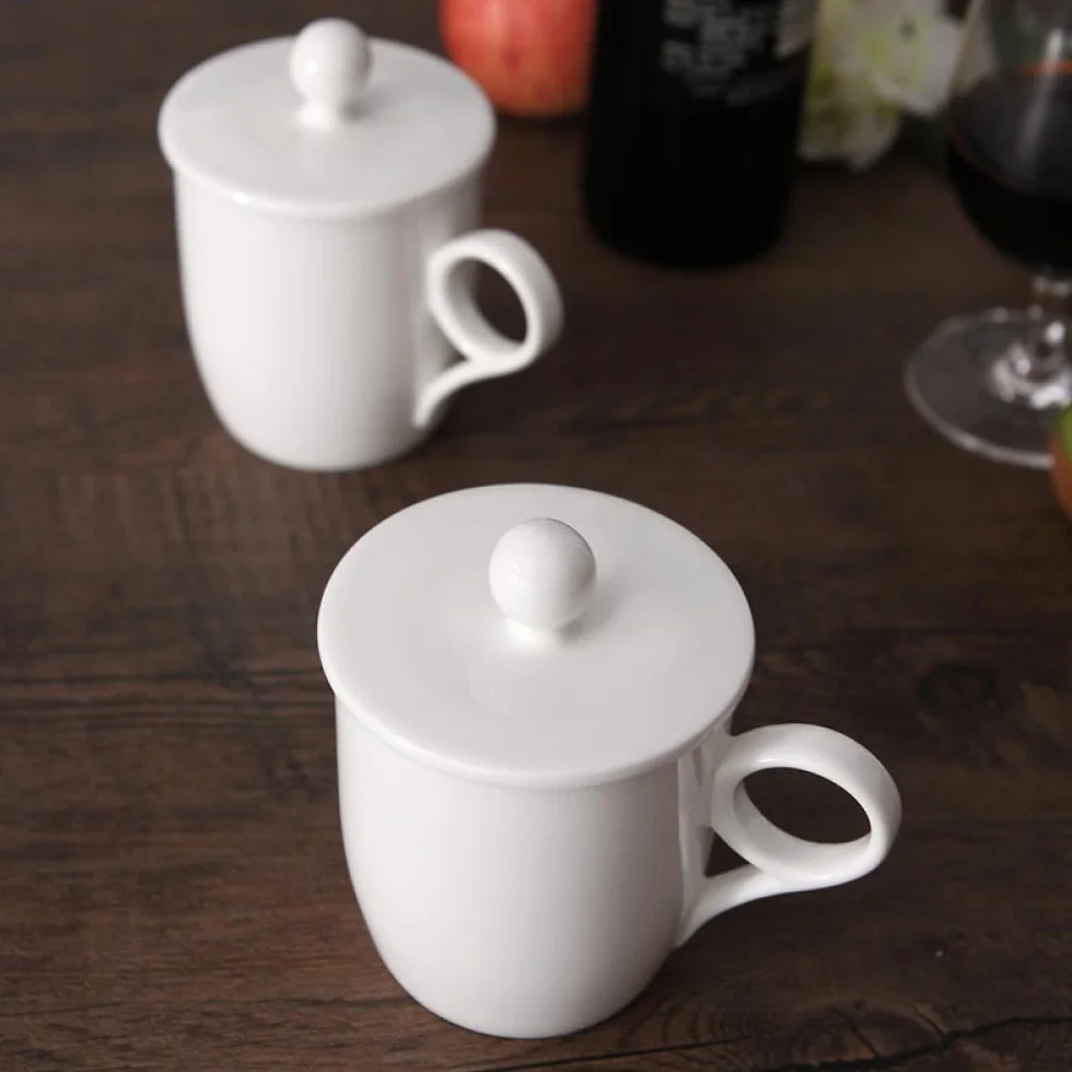 Zestaw kubków z porcelany kostnej pokrywkami, 2 szt. 12 uncji białe ceramiczne kubki do picia kawy herbata mleko śniadanie kuchnia biurko i stół domowy naczynia