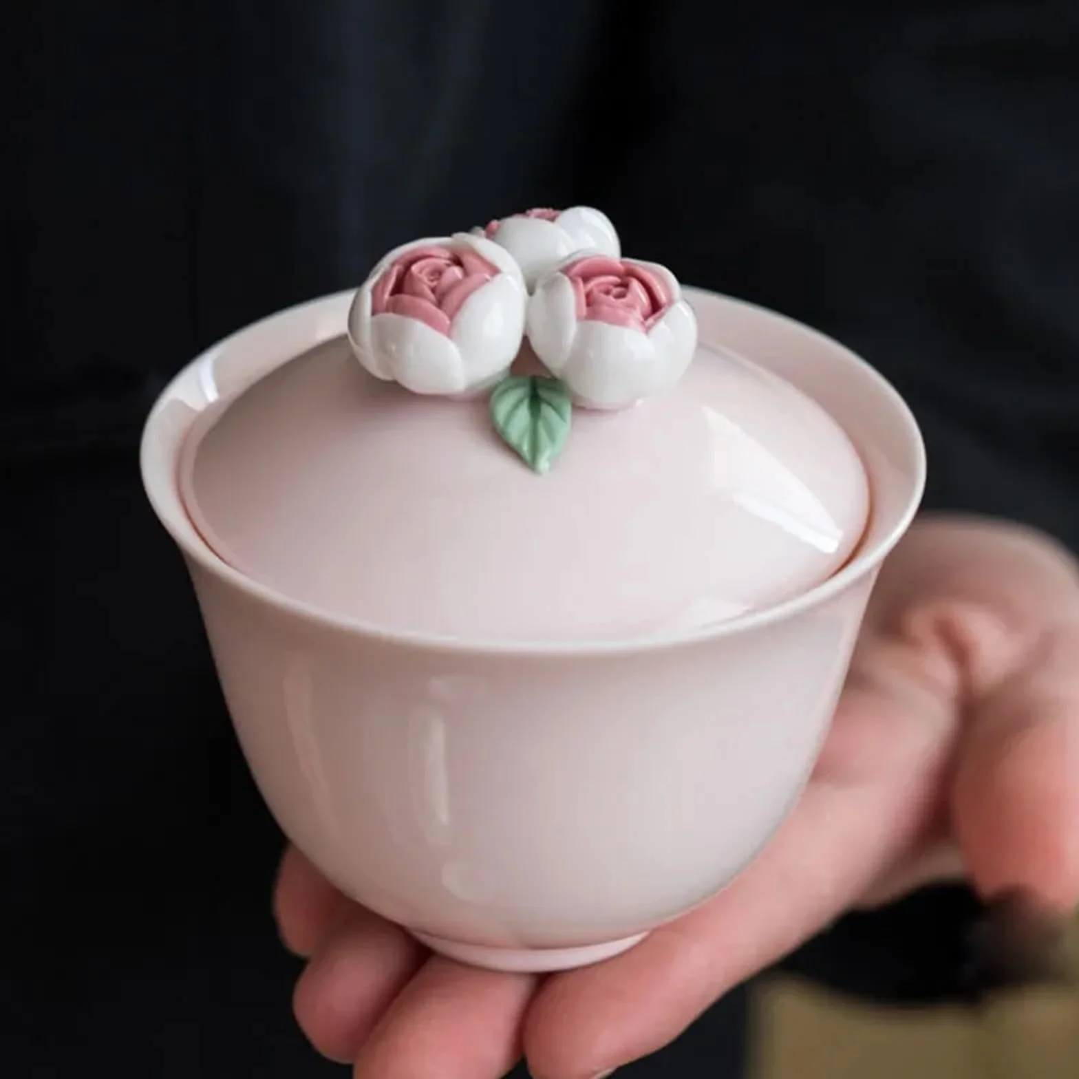 Filiżanka do herbaty, chińskie filiżanki do herbaty, 100 ml Jadeitowy proszek błotny, ręcznie szczypane kwiaty, pokryta Sancai ceramiczną miską do herbaty domowej Kung Fu Tea