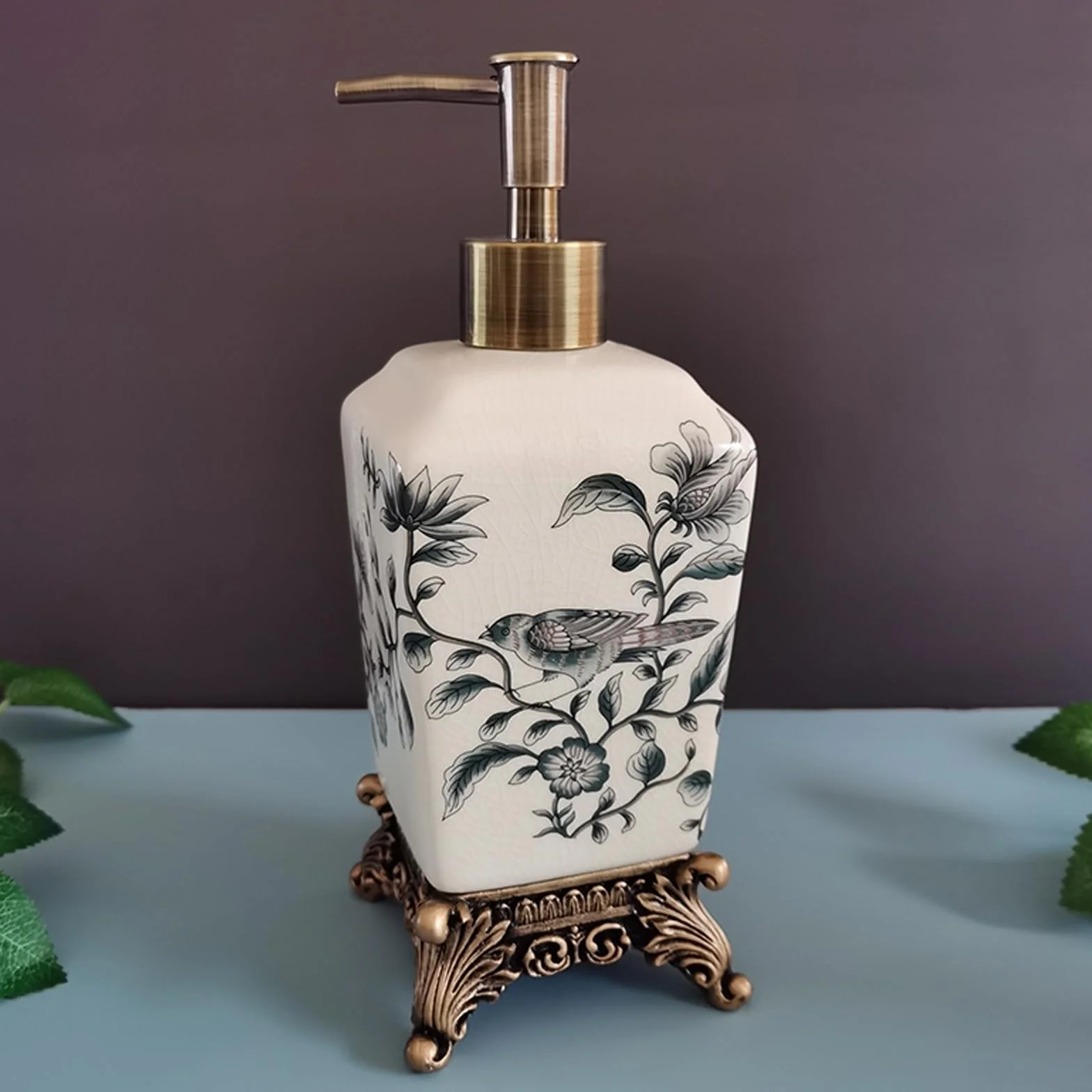 Ceramiczny dozownik balsamu, dozownik odżywki do szamponu, mydło do mycia ciała, spersonalizowane butelki z dozownikiem, do blatu łazienkowego (wzory białych kwiatowych ptaków)