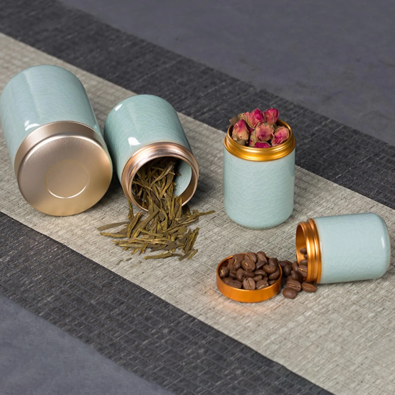 2 małe ceramiczne pojemniki do matchy, zestaw matcha, ceramiczna puszka na herbatę, przenośne pojemniki do przechowywania, 70 ml + 100 ml matcha, puszki na herbatę sypką (zielone, B)