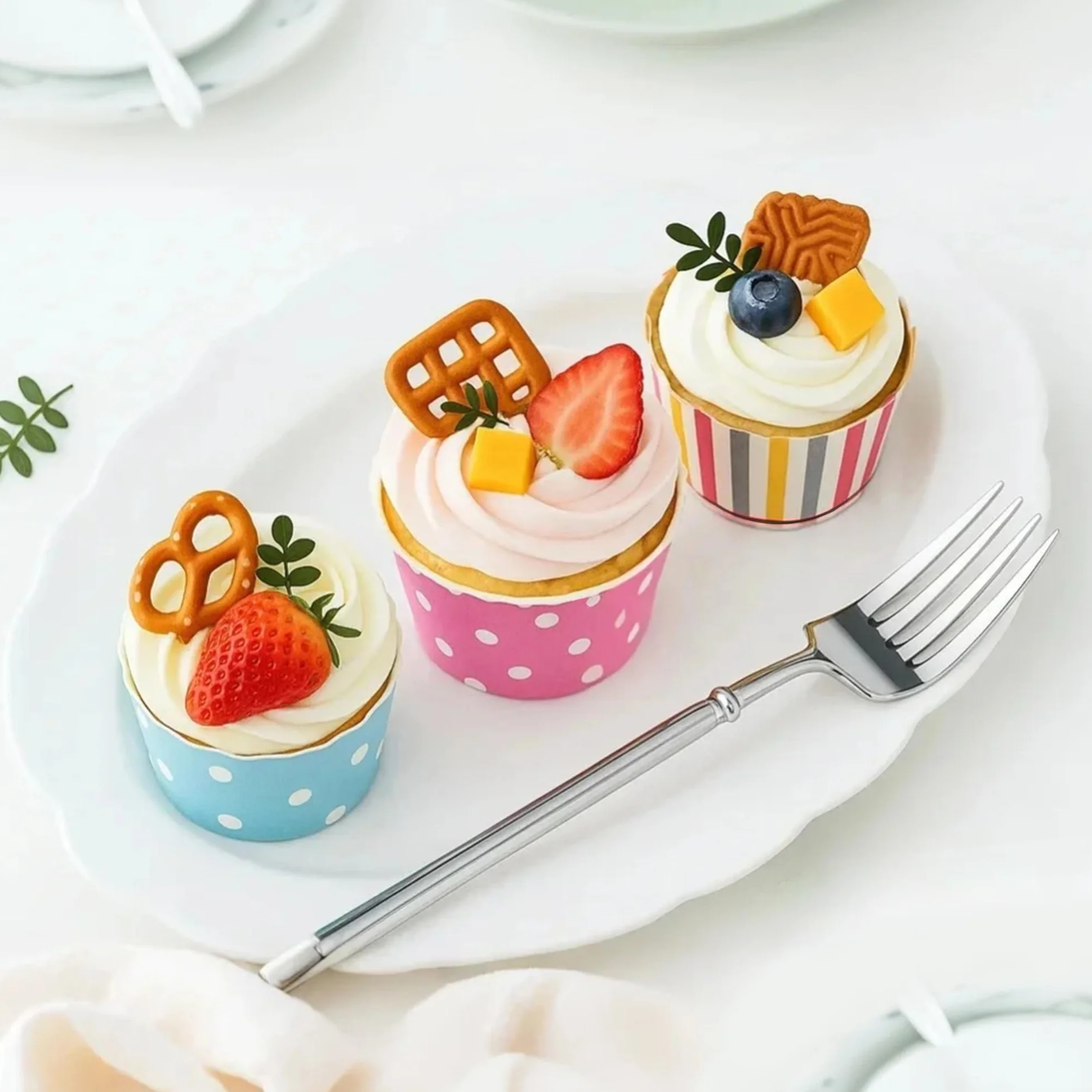 200 sztuk papierowych foremek do babeczek, kubków do lodów, mini muffinek, gofrów, na wesele