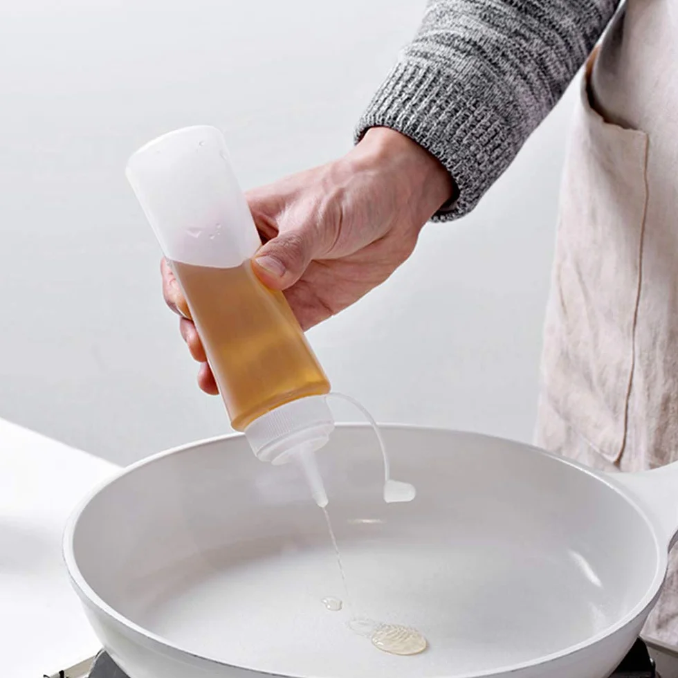 Butelka do wyciskania sosu 500 ml z nakrętką 4 szt. plastikowy dozownik do butelek do wyciskania przypraw, ketchupu, musztardy, Mayo, oliwy z oliwek, przezroczysty, 473 ml