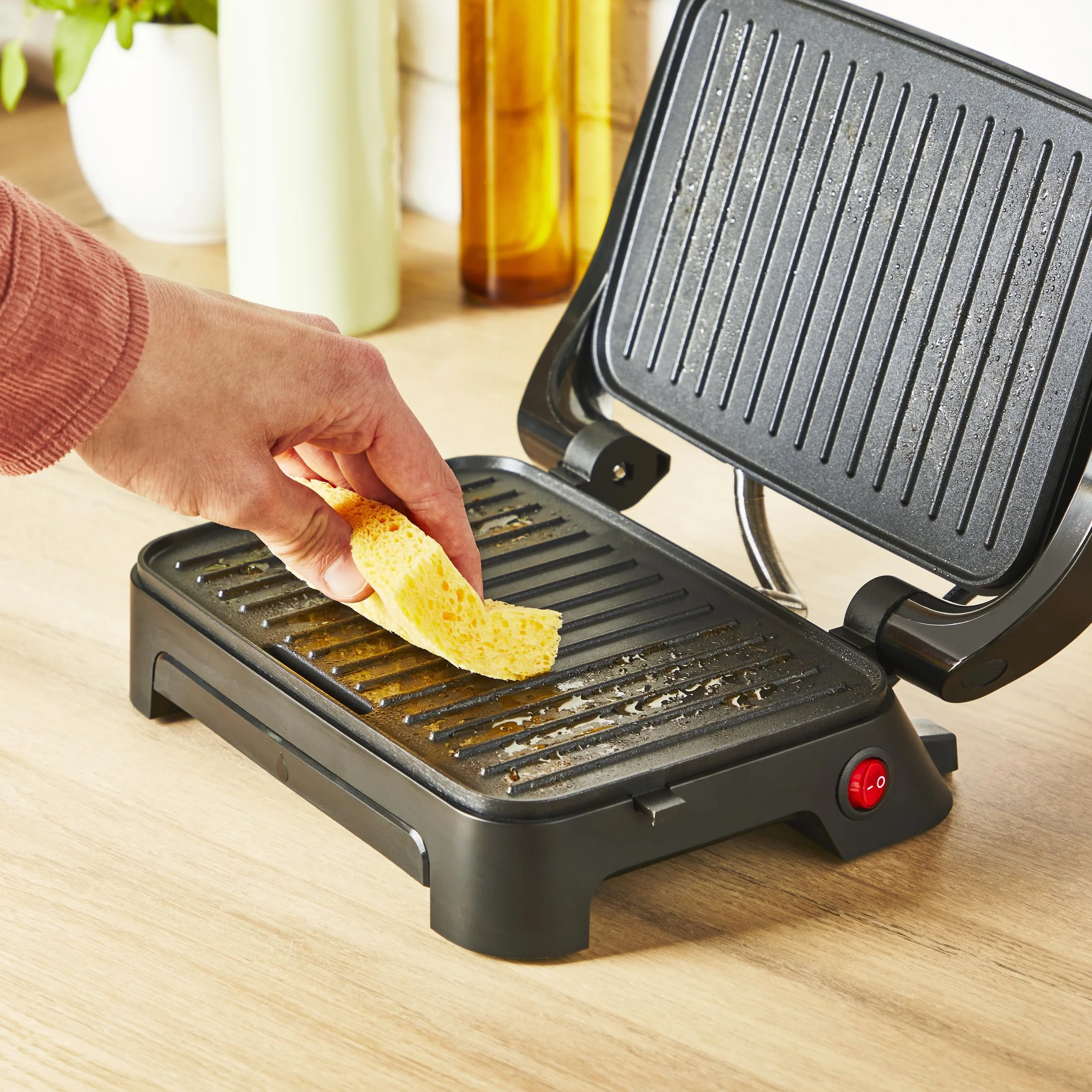 TEFAL GC270D10 Opiekacz do panini i grill Inicio Compact, 2w1, porcja dla 2 osób, szybkie nagrzewanie, 1000 W, nieprzywierające płyty, wyjmowana tacka ociekowa, pionowe przechowywanie, srebrno-czarny