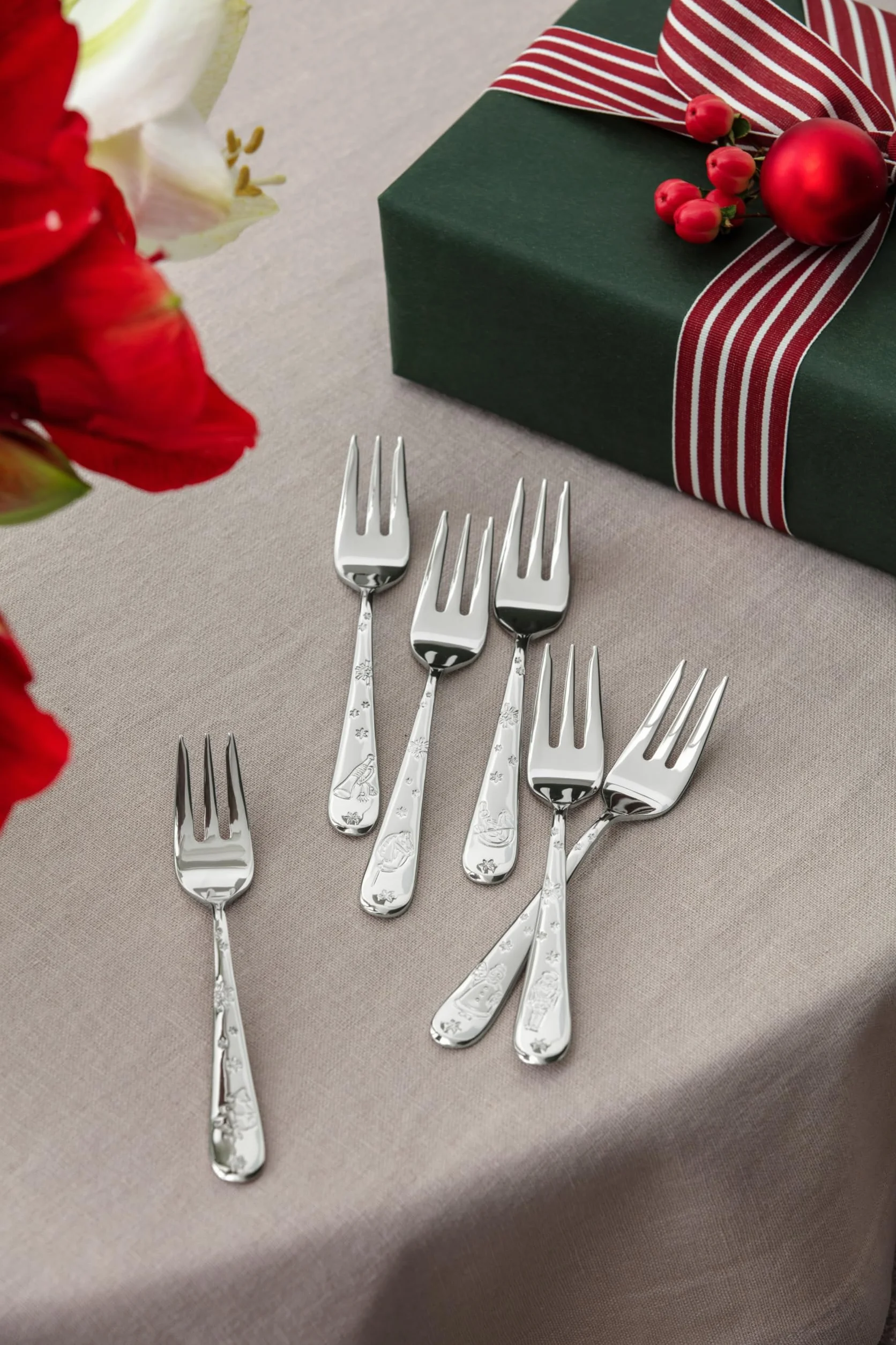 Villeroy & Boch - Toy's Delight zestaw widelczyków do ciasta 6-cz. srebrny, można myć w zmywarce, Boże Narodzenie, zestaw sztućców dla 6 osób, widelczyki deserowe, małe widelczyki, stal nierdzewna
