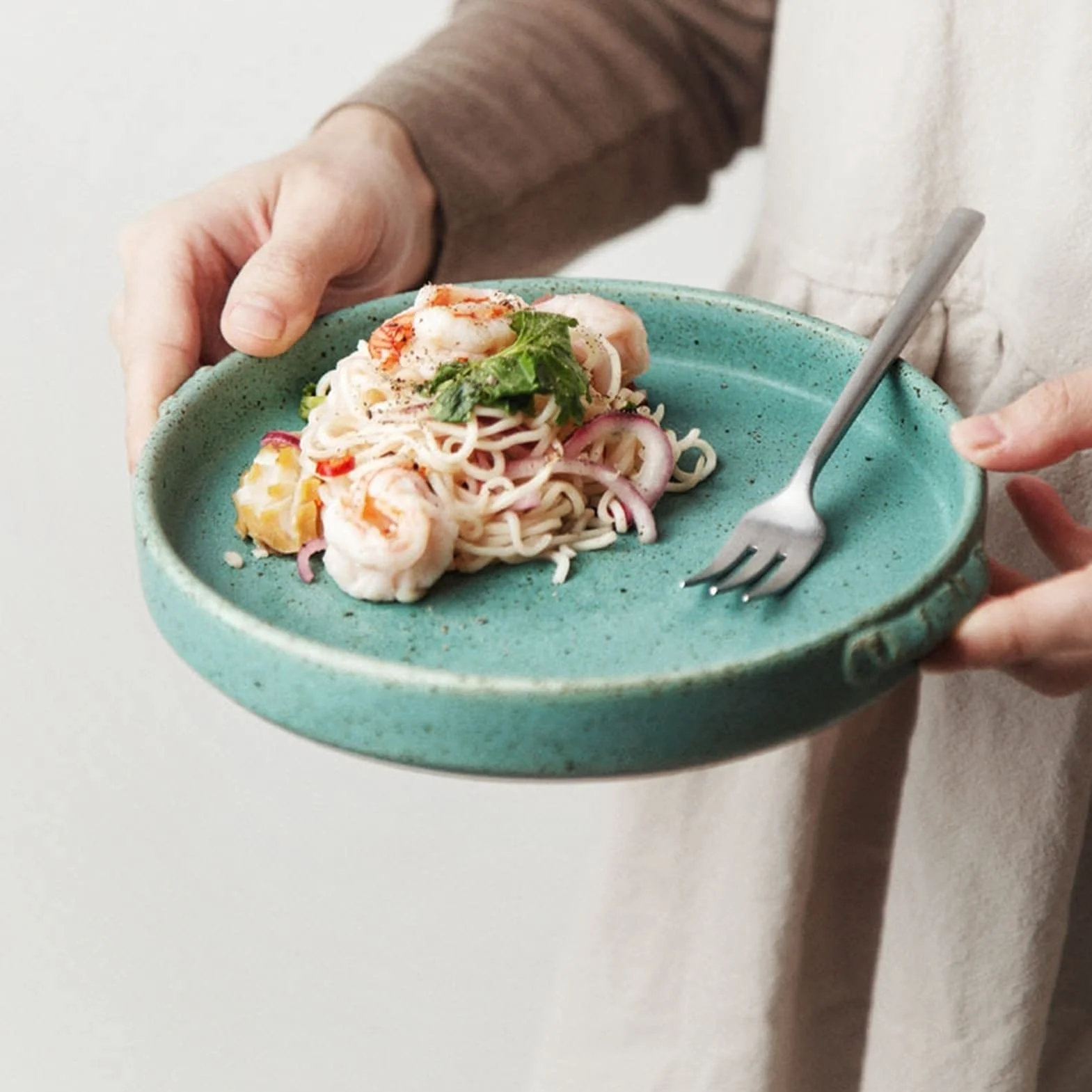 Miska do serwowania sałatek Zielona Retro ręcznie robiona płyta ceramiczna pojedyncza domowa restauracja filiżanka do herbaty okrągły talerz do steków ryż miska do sałatek miska deserowa Miska Sałatko