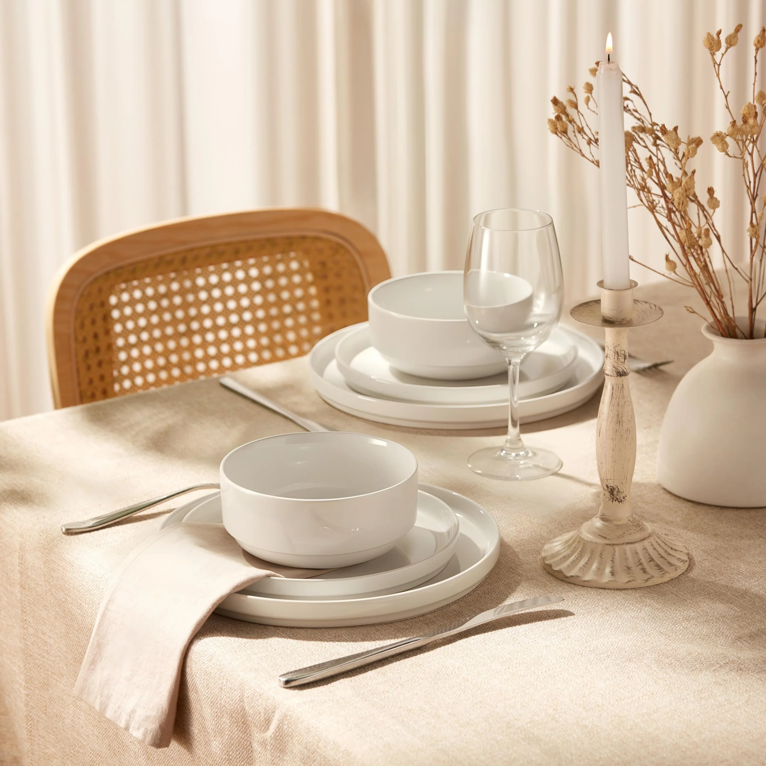 Kook Ceramiczny zestaw zastawy stołowej, 12-częściowy serwis dla 4 osób, miski do zupy (893 g), talerze sałatkowe (19 cm), talerze obiadowe (26,7 cm), okrągłe, nadają się do kuchenki mikrofalowej i