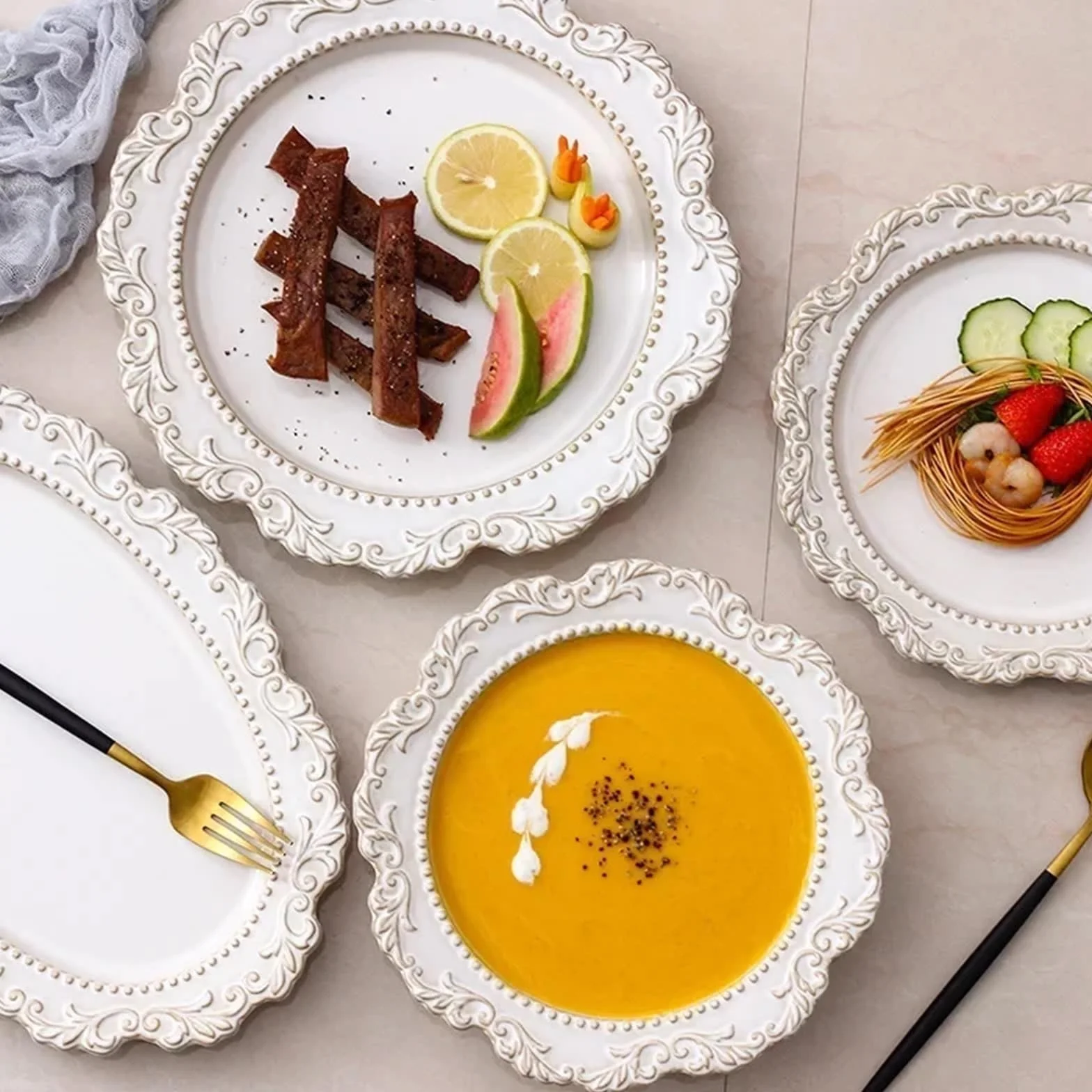 Zestaw Naczyń W Stylu Pałacowym Z Tłoczonym Ceramicznym Talerzem Obiadowym W Stylu Kuchni Zachodniej, Zestaw Misek Do Zupy, Talerz 10,6 Cala