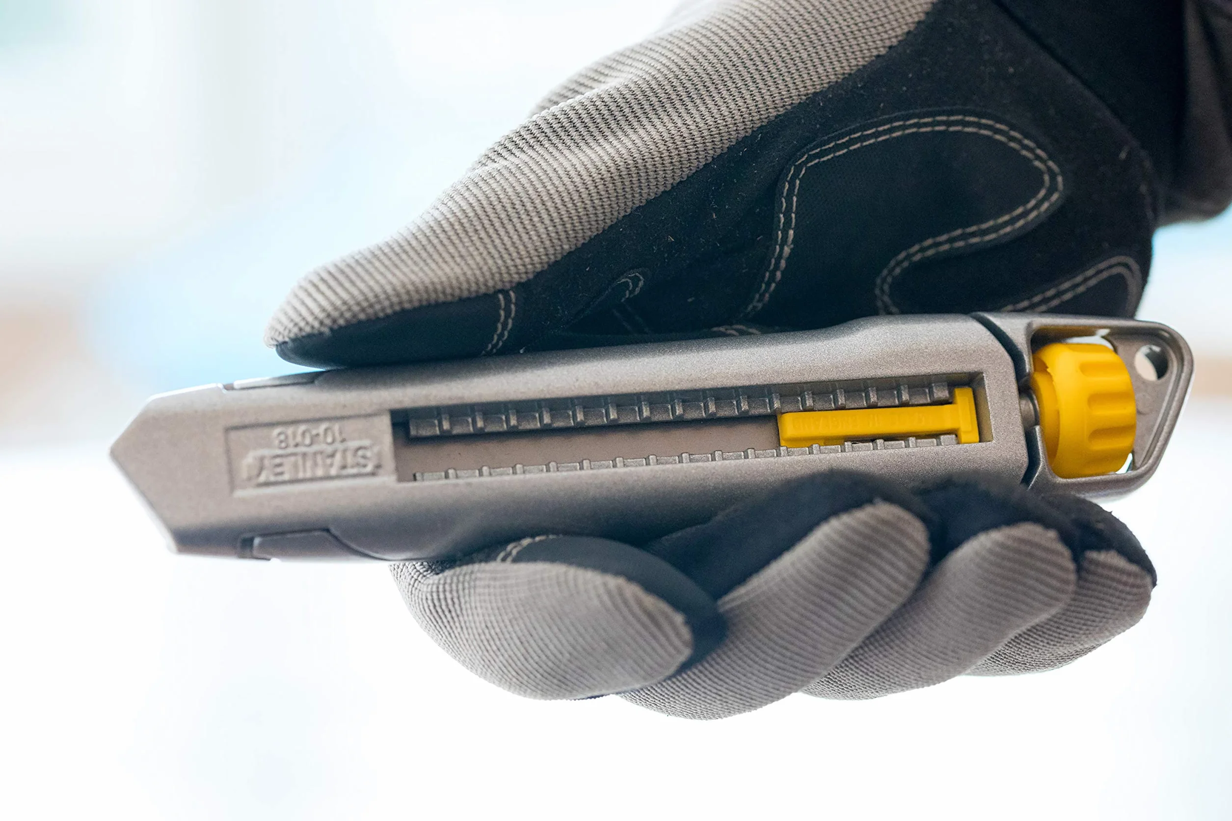 STANLEY Profesjonalny Nóż segmentowy interlock 18mm dla profesjonalistów i majsterkowiczów do codziennego użytku 18mm