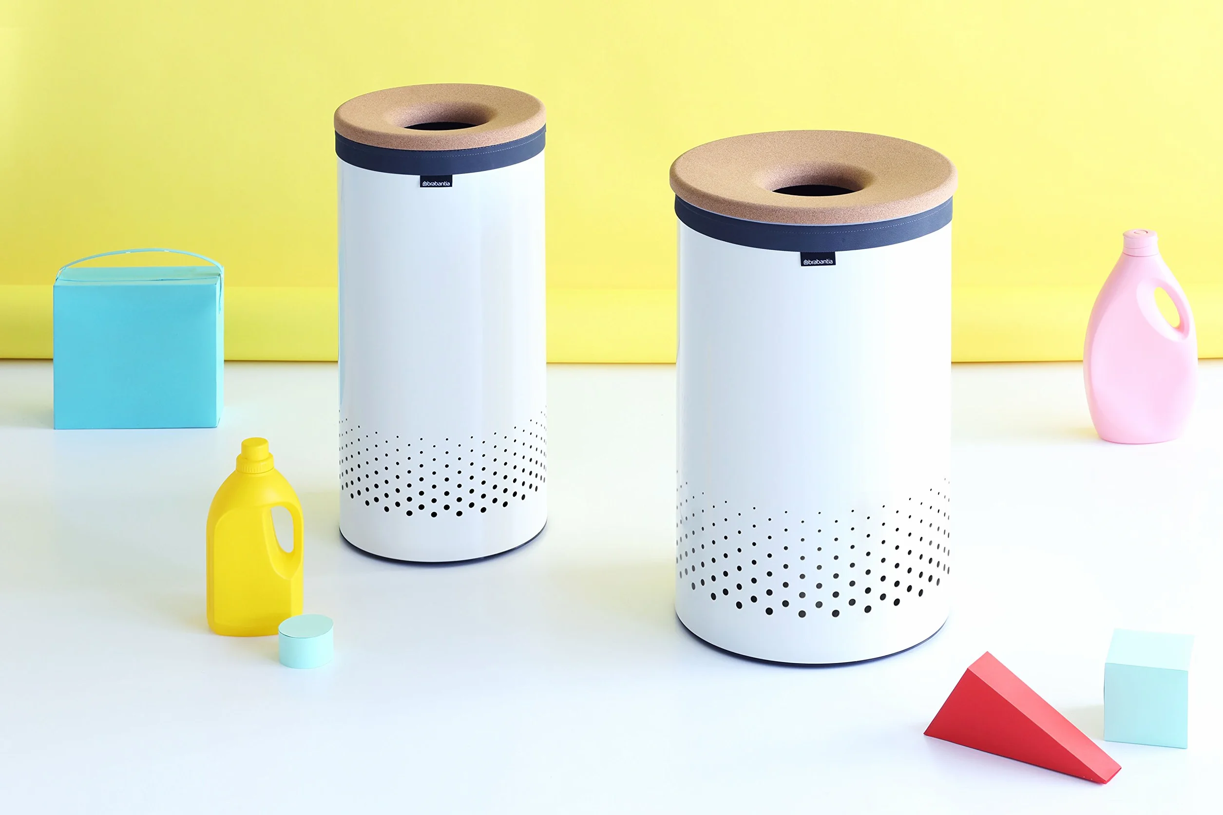 Brabantia Stalowy kosz na bieliznę 35L, pokrywa z korka, Biały