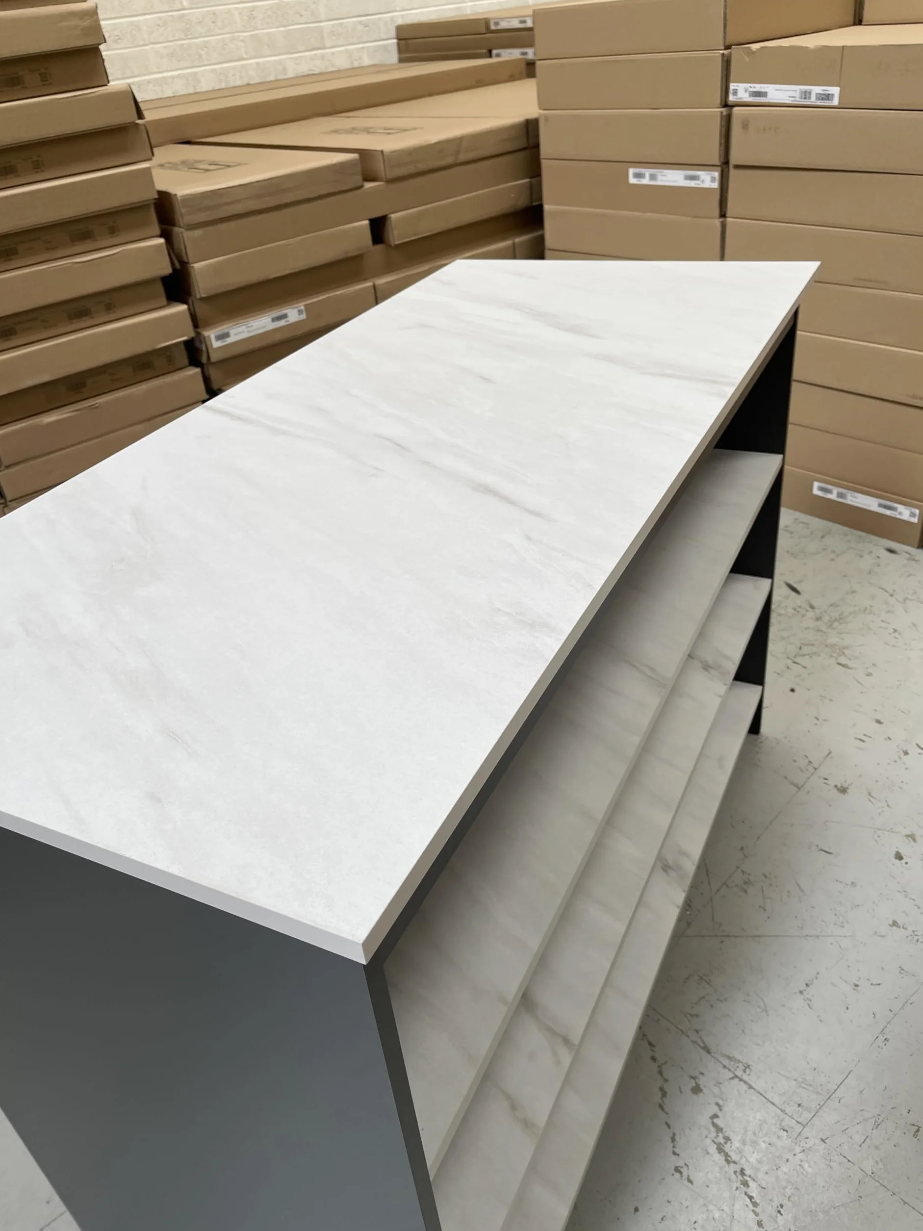 Furneo Kitchen Island Wyspa kuchenna grafit i bialy marmur KI02
