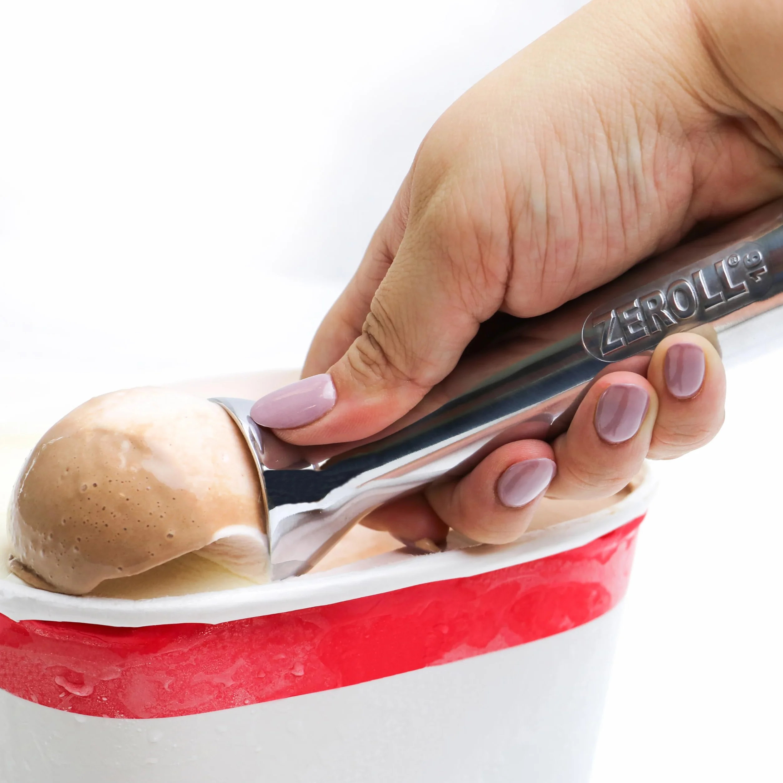 Zeroll 1016 oryginalny Ice Cream Unique Liquid Filled Heat Conductive Handle Simple One Piece Aluminium Design Easy Release 32 Scoops per Gallon Made in USA, 2,5 uncji, srebrny