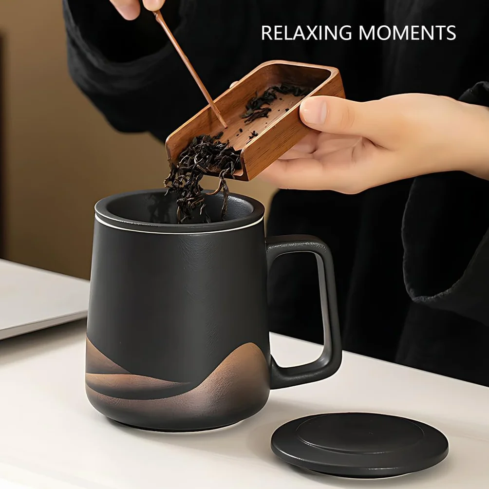 Filiżanka do herbaty z pokrywką i sitkiem, 360 ml, z sitkiem do herbaty i pokrywką, matowa, ceramiczna, prezent dla miłośników herbaty, ręcznie spryskiwana, czarna glazura