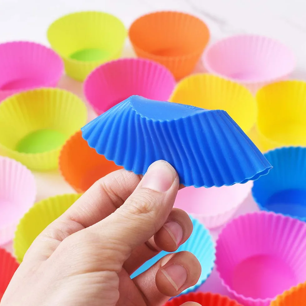 Newk Wielokrotnego użytku silikonowe kubki do pieczenia, 48 paczek Nonstick Food Grade silikonowe formy DIY do Cupcake Liners, Muffins Cup Mold, 8 kolorów