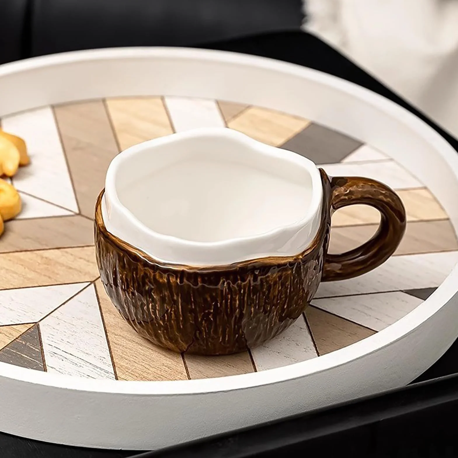 Ceramiczny kubek kokosowy 13 cm z łyżeczką tropikalny brązowy na koktajle