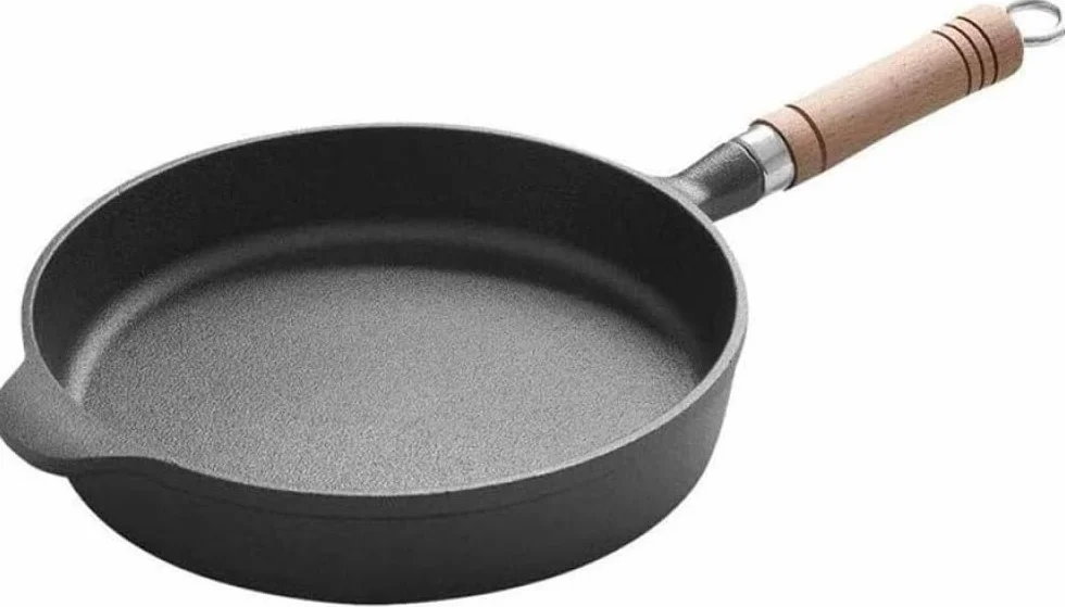 Patelnia żeliwna - omlet śniadaniowy z pojedynczym drewnianym uchwytem, niepowlekana patelnia nieprzywierająca, nadaje się do gotowania w domu i na zewnątrz