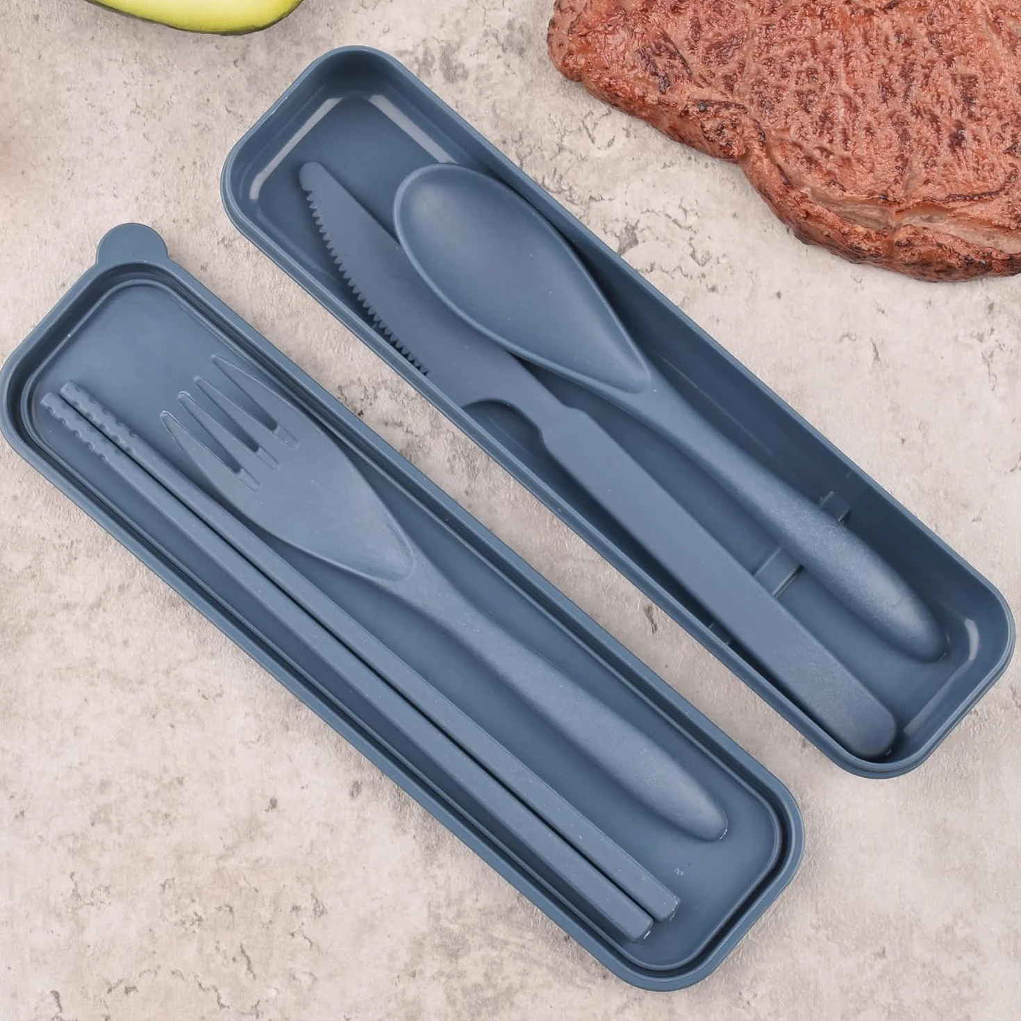 Zestaw sztućców podróżnych z etui, przenośny zestaw plastikowych sztućców, nóż wielokrotnego użytku, widelec, łyżka, pałeczki, zestaw przyborów kempingowych (4 zestawy)