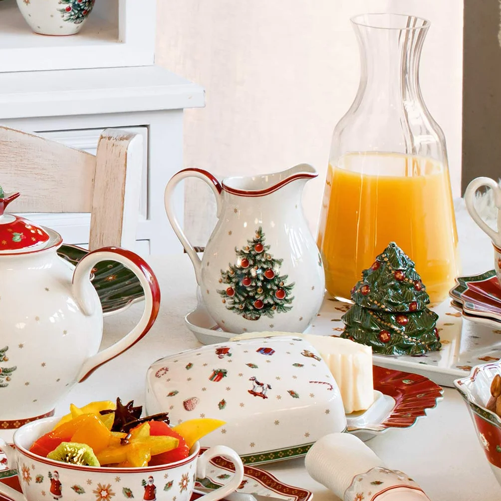 Villeroy & Boch Toy's Delight zestaw do mleka i cukru, dzbanek na mleko (500 ml) i cukiernica (420 ml), zastawa do serwowania z dekoracją bożonarodzeniową, porcelana premium, czerwono-biały