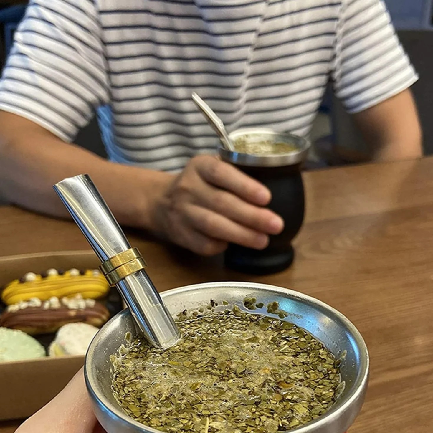 Mate zestaw kubków do herbaty, ze szczotką do czyszczenia i słomką Mate, czarny