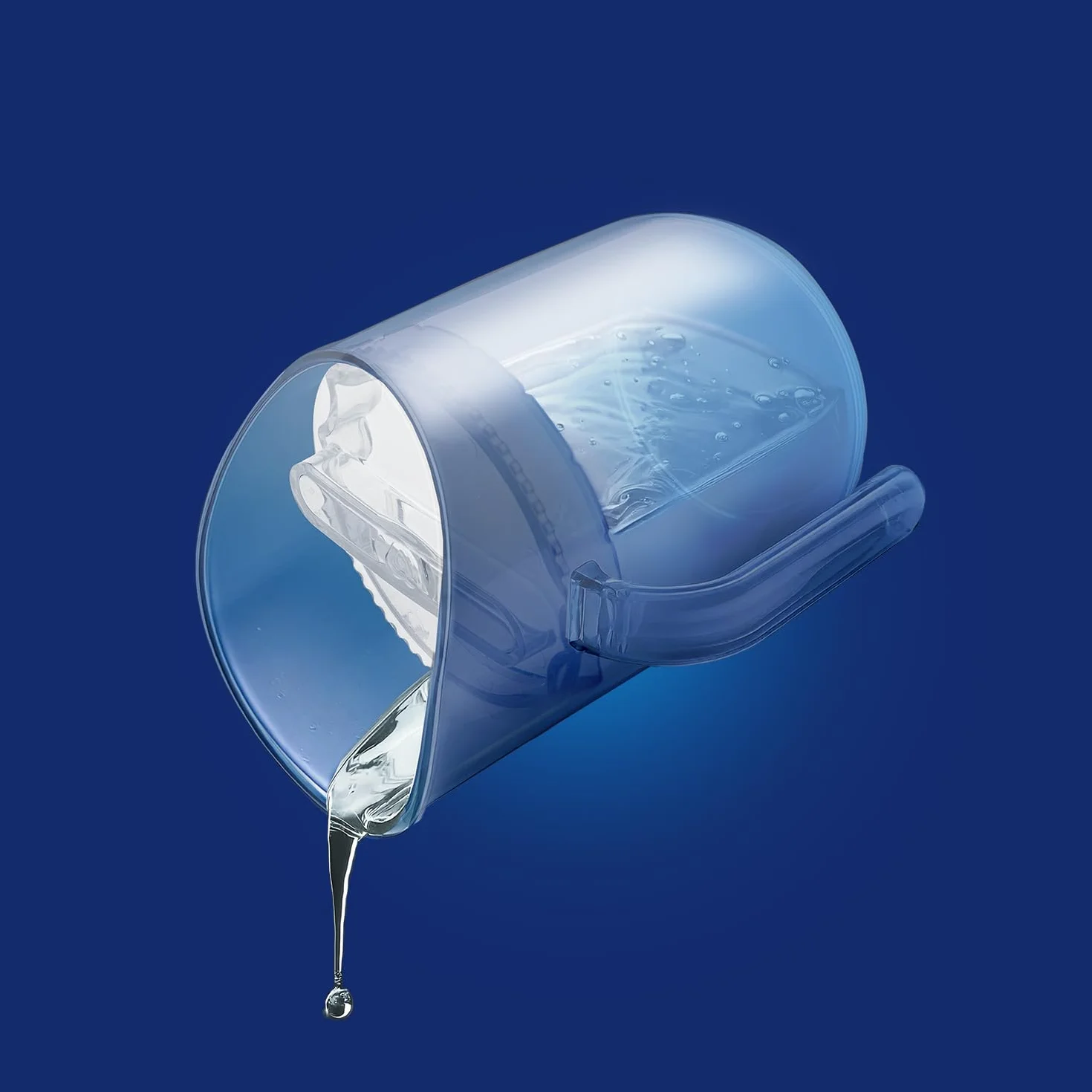 Kubek treningowy LOVI Genius 150 ml, Do nauki samodzielnego picia dla dzieci, Swobodne picie jak ze szklanki, Kontrola ilości płynu, Dopasowany do rozwoju dziecka (Ultramarine)