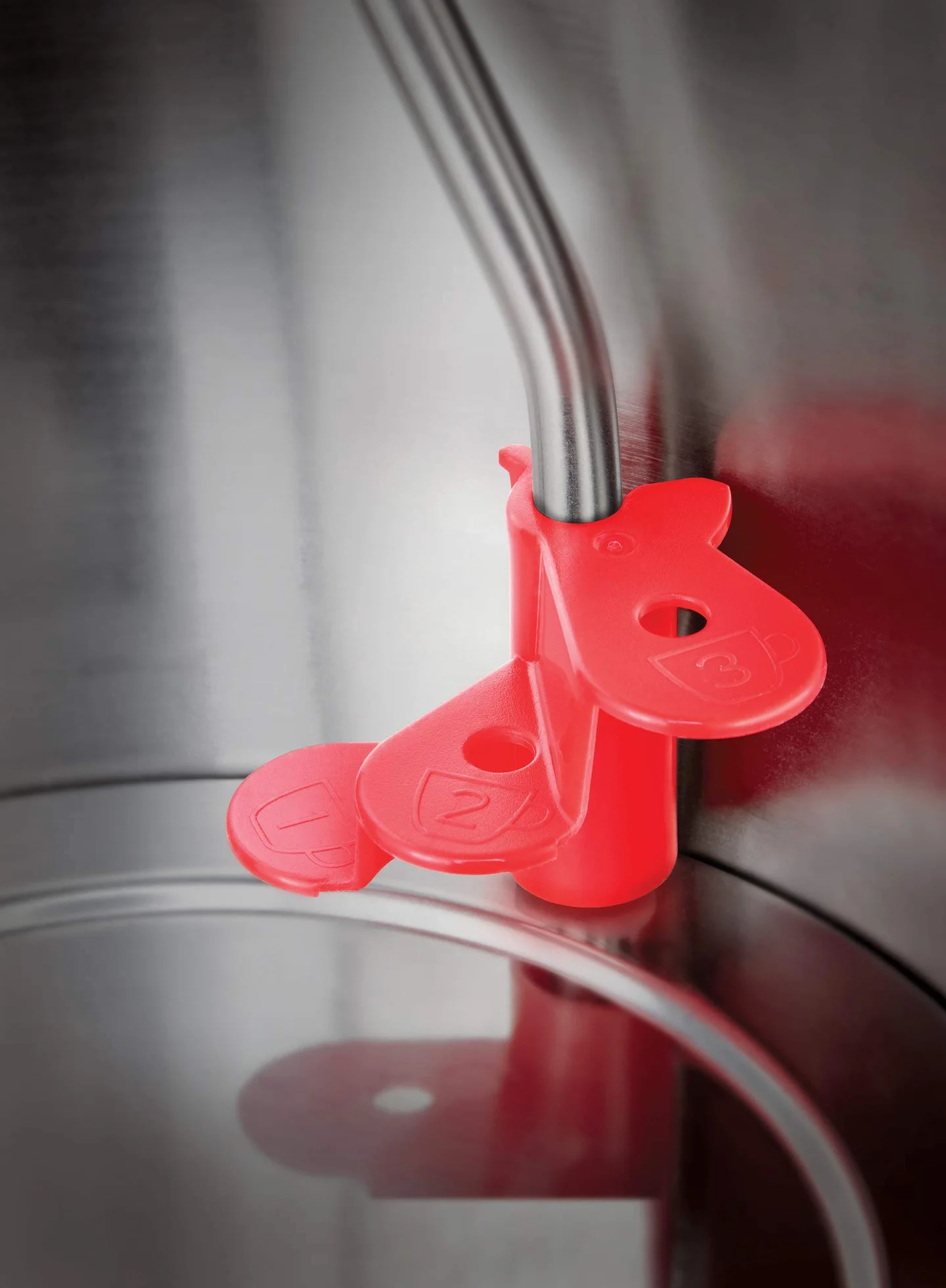 Russell Hobbs czajnik elektryczny, wymienny filtr antywapienny, kontroler strix, strefy szybkiego gotowania, mały czajnik podróżny, pojemność 1l, moc 2400W, czarny, Adventure 24991-70