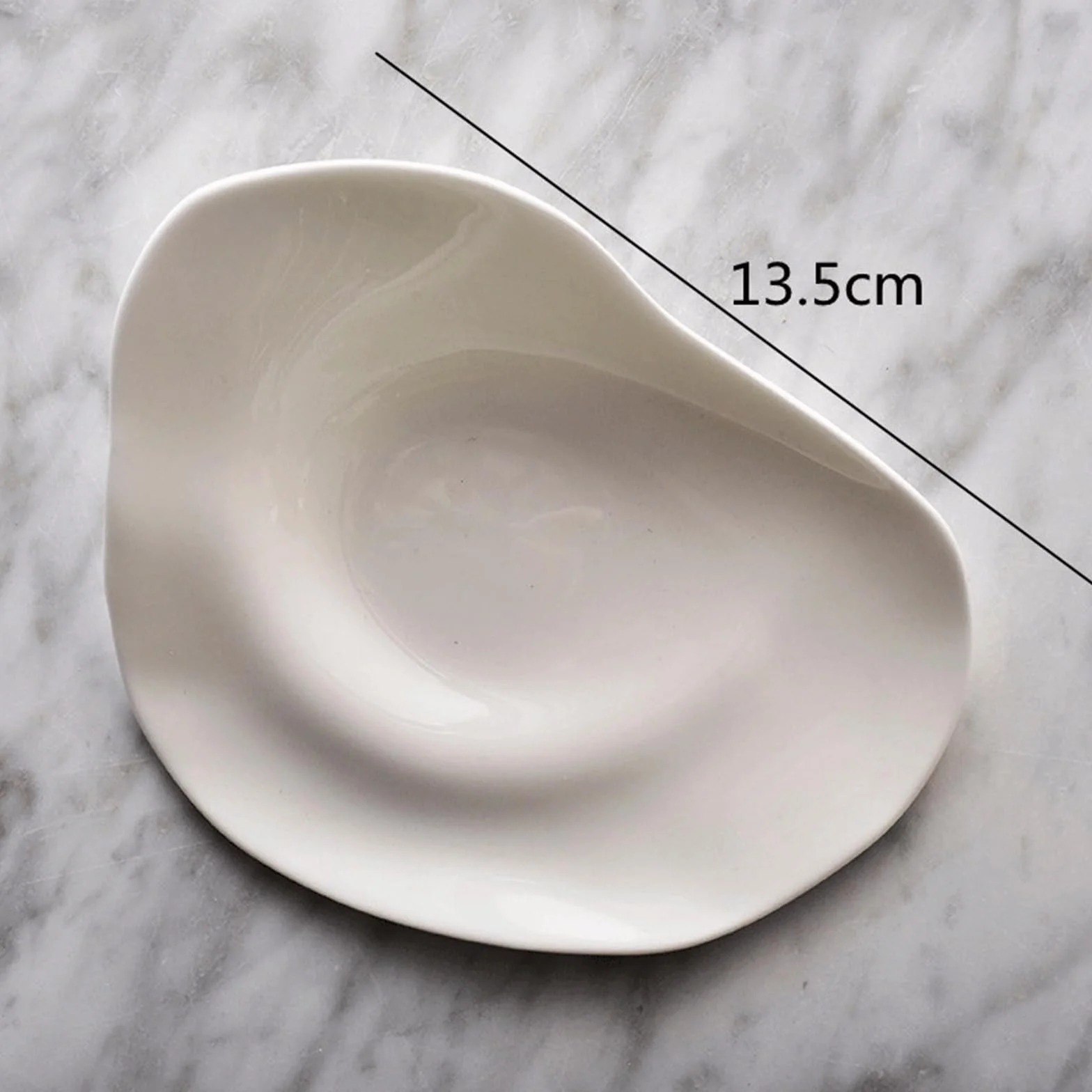 zastawa stołowa Ceramiczny talerz obiadowy Domowy biały nieregularny talerz ceramiczny Talerz na sos Talerz na przekąski Miska deserowa Talerz obiadowy Talerz na ciasto zestaw zastawy stołowej