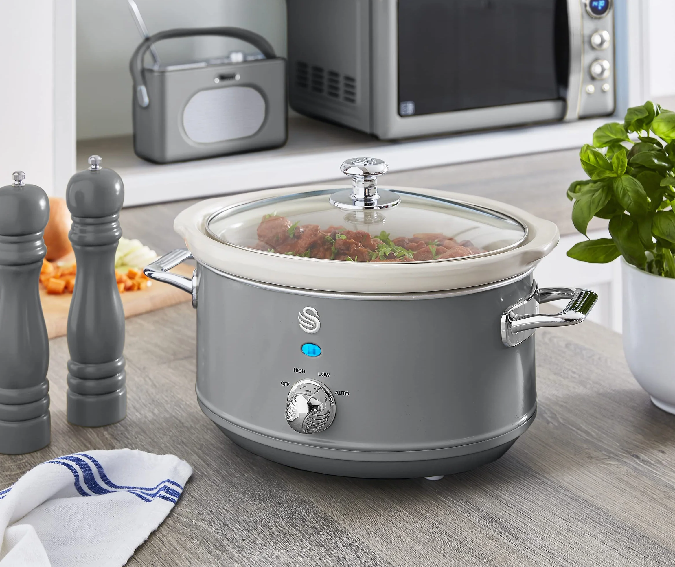 Swan Retro SF17021GRNEU Wolnostojący garnek 3,5 l Slow Cooker 200W