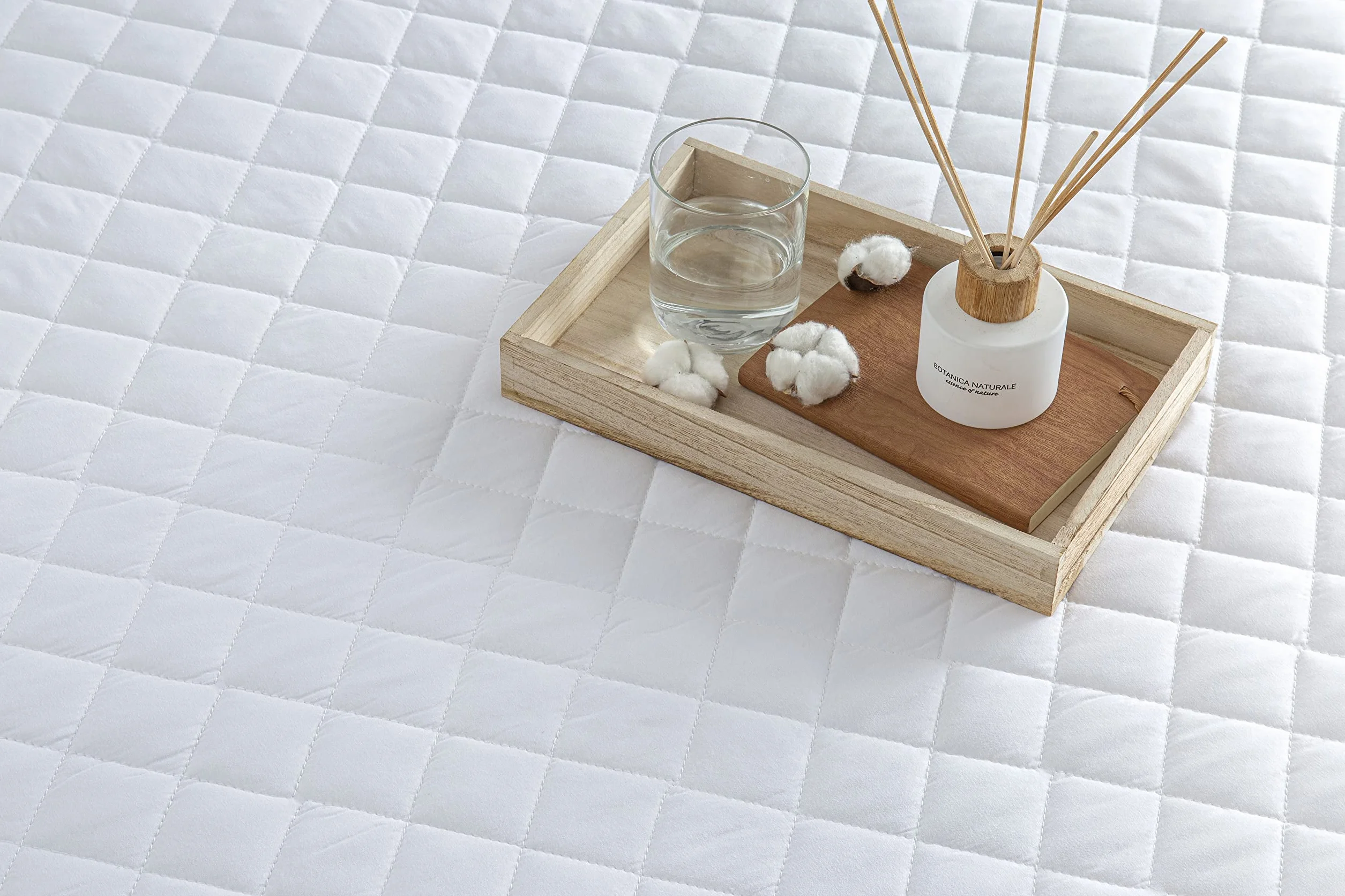 Todocama Ochraniacz na materac z poduszką przeciw roztoczom z oddychającą i wodoodporną membraną i leczeniem sanitarnym. (Łóżko 90 x 190/200 cm) biały