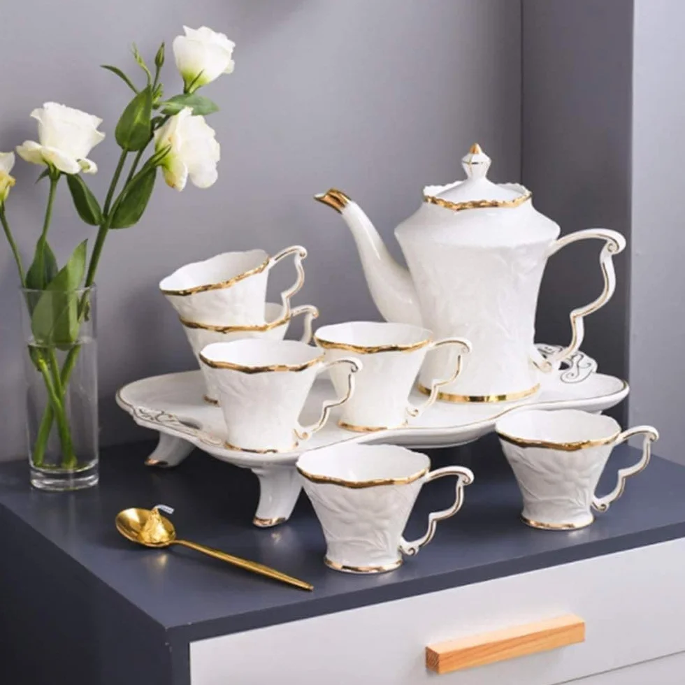 Zestaw Do Herbaty 8 Sztuk Ceramiczny Zestaw Do Herbaty Kubki I Taca Do Kawy Złote Wykończenia Styl Europejski Popołudniowa Herbata Drinkware Zestaw Do Kawy Serwis Do Kawy I Herbaty Zestaw Do Czajnicze