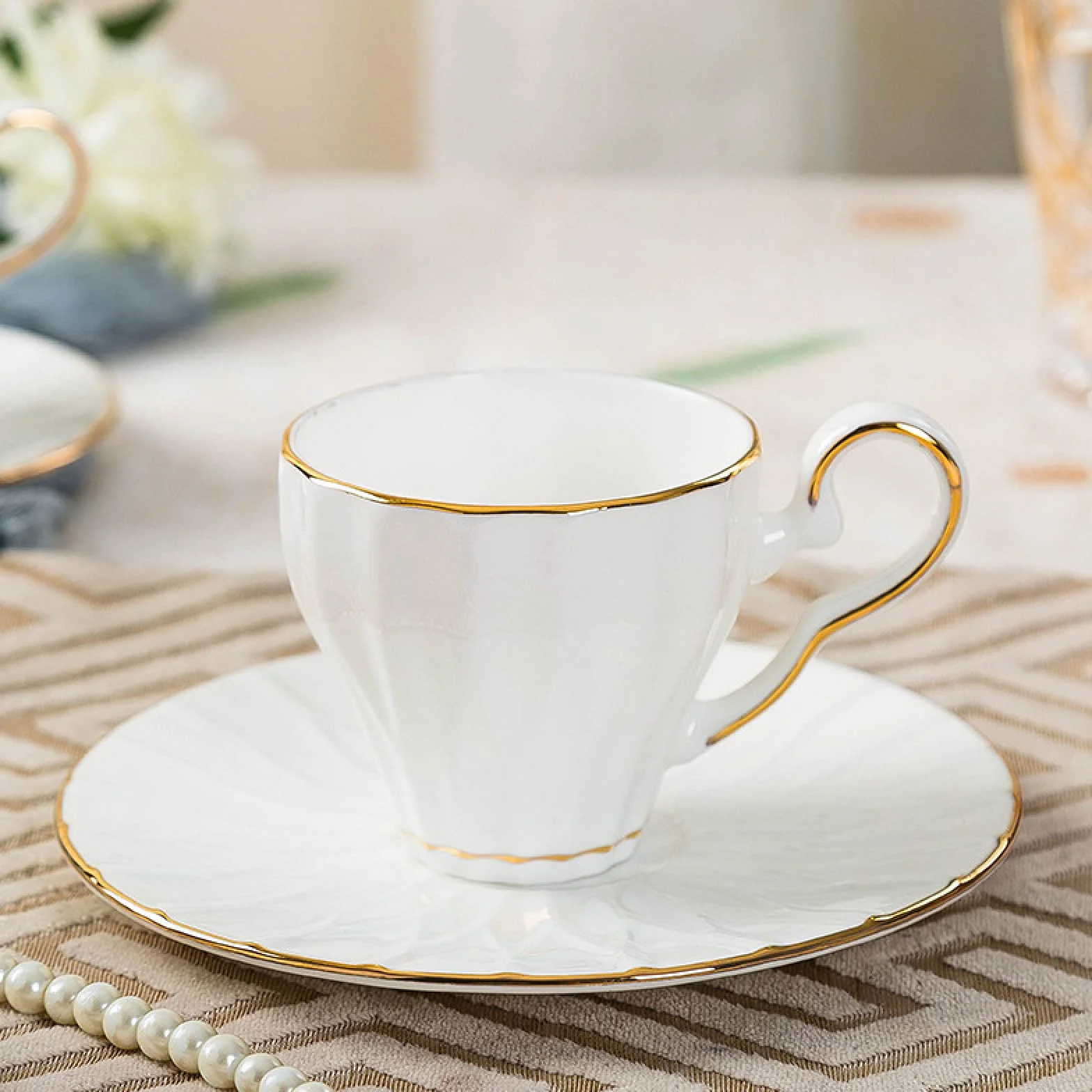 Porcelanowy zestaw do herbaty, zestaw do herbaty dla dorosłych Porcelanowa kawa i herbata zestawy upominkowe filiżanki i dla 6 osób z ceramicznym czajniczkiem, cukiernicą