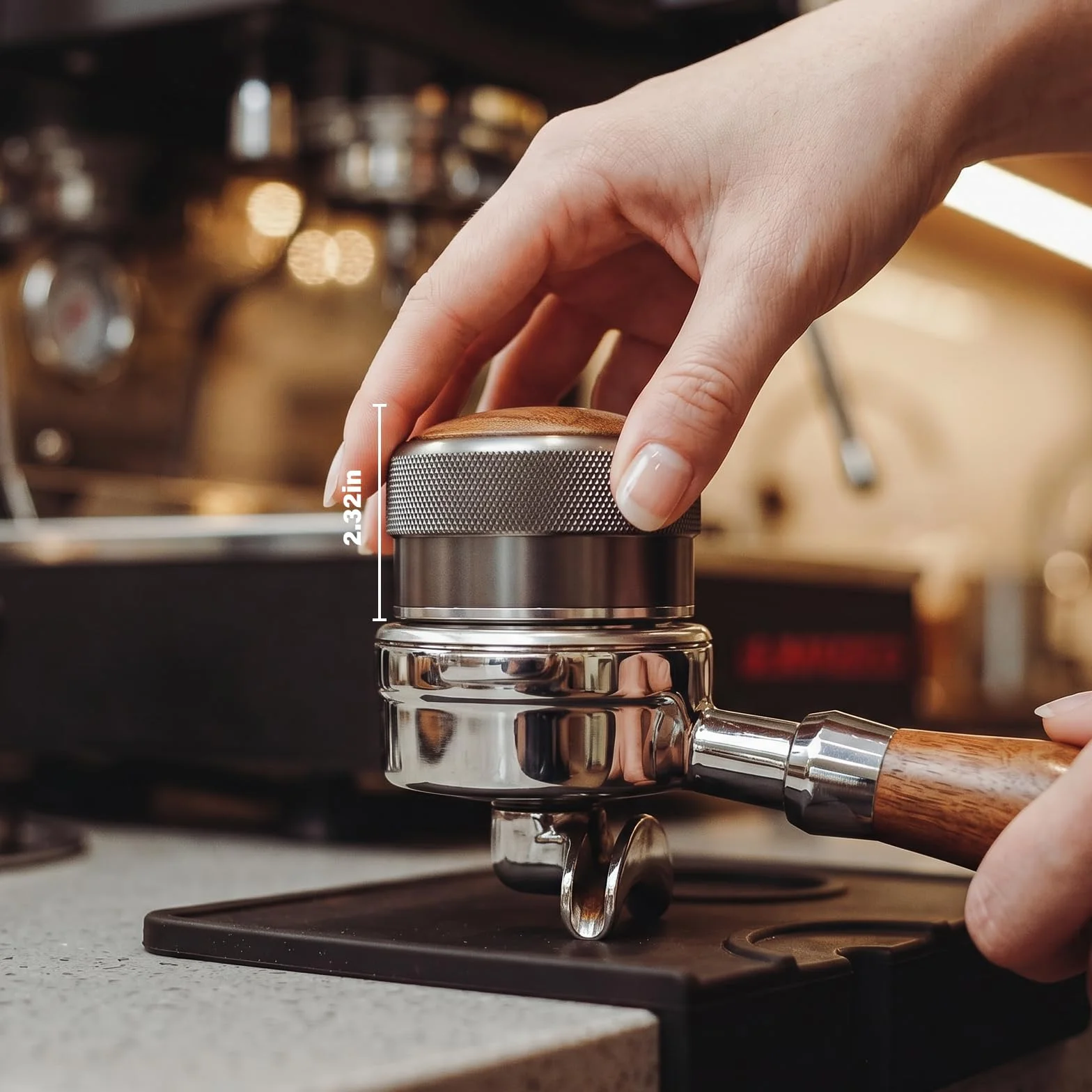 CrossCreek Dystrybutor espresso 58 mm, regulowana głębokość pasuje do wszystkich portafiltrów do espresso 58 mm, Breville/Rancilio/La Marzocco, narzędzia do dystrybucji ze stali nierdzewnej i orzecha