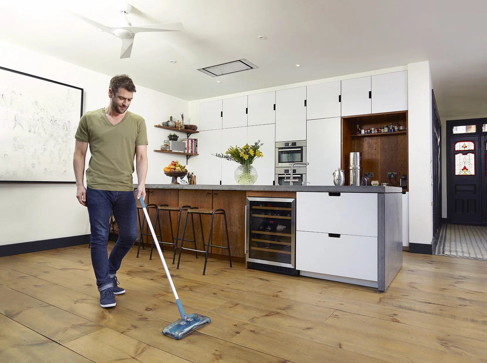 BLACK & DECKER Produkt Escoba a batería 7,2V 1,5Ah Litio