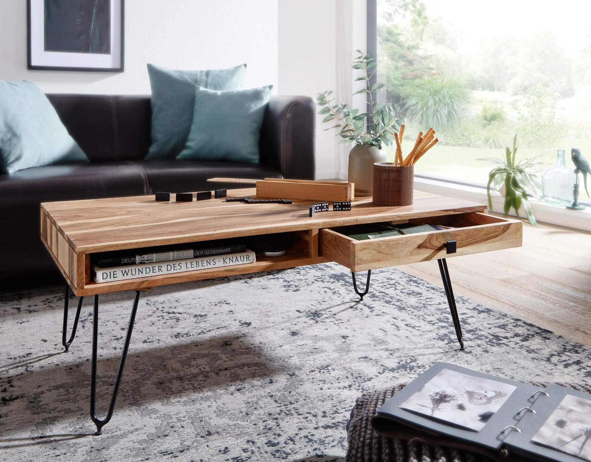 FineBuy stolik kawowy z litego drewna akacjowego, szerokość 117 cm, do salonu, metalowe nogi, styl dworkowy, stolik pomocniczy, produkt naturalny, meble do salonu, unikat, nowoczesne meble z litego drewna, prostokątne