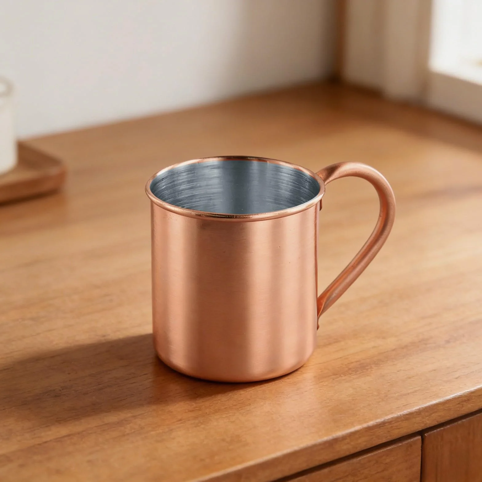 Kubek z czystej miedzi 450 ml, elegancki złoty miedziany kubek z wygodnym uchwytem do kawy, piwa, herbaty, koktajli i kempingu na świeżym powietrzu, łatwe czyszczenie i nalewanie, utrzymuje