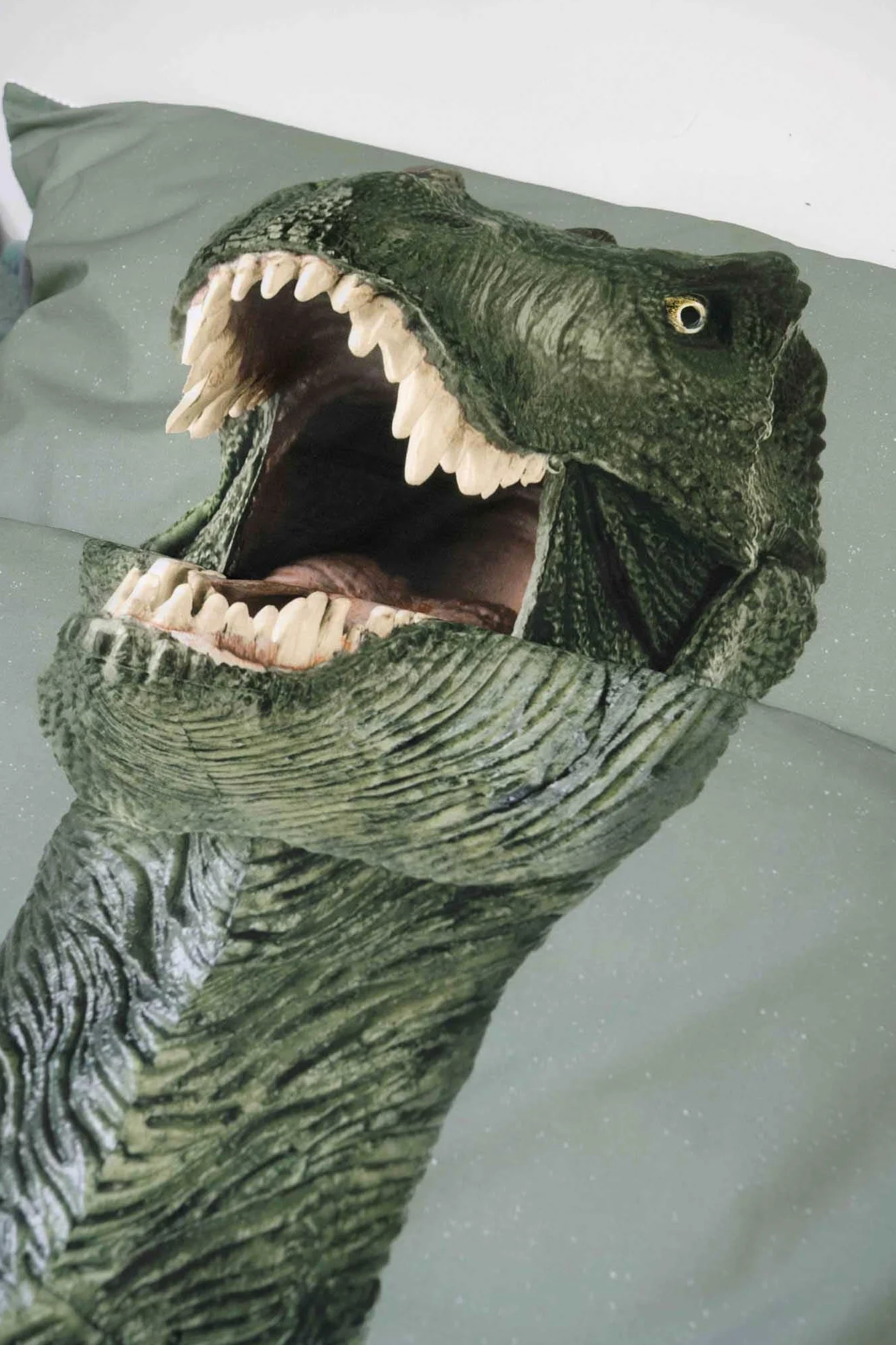 Snurk Komplet pościeli z bawełny organicznej Dino Jurassic Green rozmiar 135 x 200 cm + 80 x 80 cm