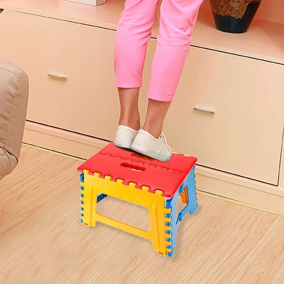 Składany Stołek Składany Plastikowy Stołek Małe Krzesło Zaawansowany Przenośny Stołek Dziecięcy 32 * 22,5 * 30cm (czerwone żółte tło niebieskie)