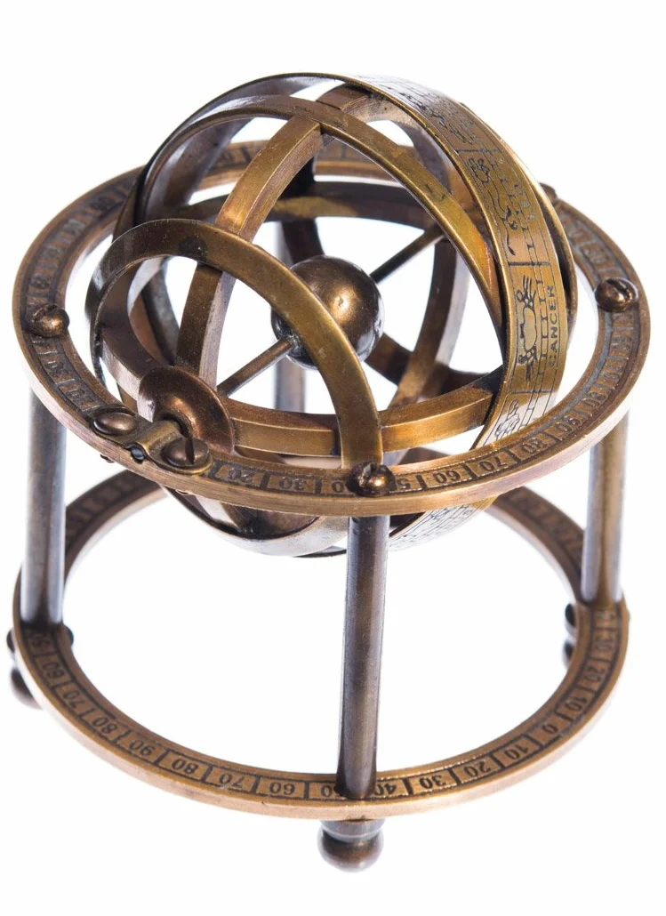 Armilläre kula z mosiądzu astronomiczna 9 cm Vintage pirat kula steampunkowa