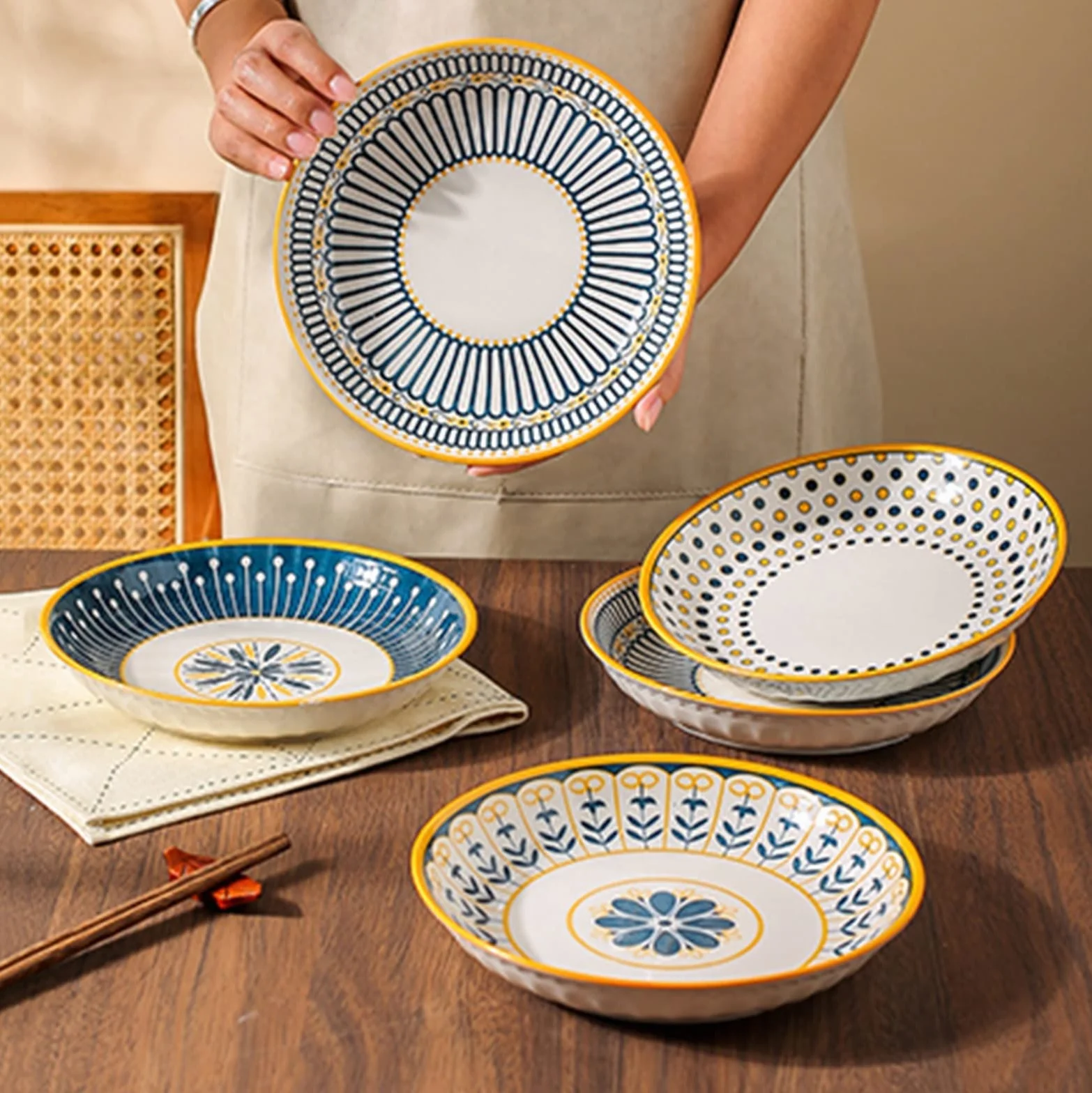 Talerze Obiadowe Płyta ceramiczna domowa Talerz do jadalni w kuchni Okrągłe sztućce Vintage obiadowy deserowy Prosty płaski talerz Pojedynczy zestaw czterech sztuk