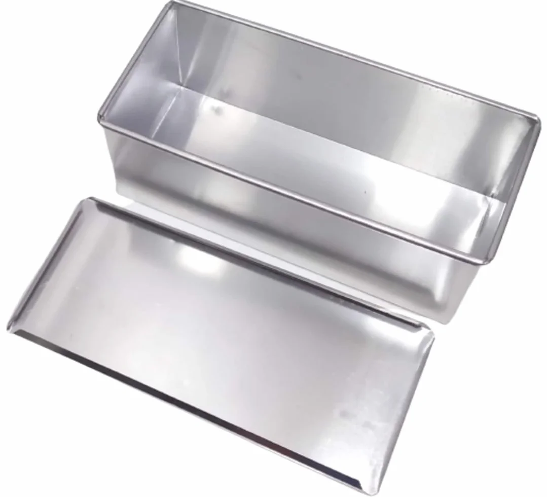 Aluminiowa forma do chleba Rozmiar blaszanej pokrywy: 9,5 x 4,25, rozmiar formy zewnętrznej: L 23 cm x szer. 9,5 cm x wys. 3,5 cala, rozmiar wewnętrzny 22,2 cm x 9,5 cm x 8,3 cm