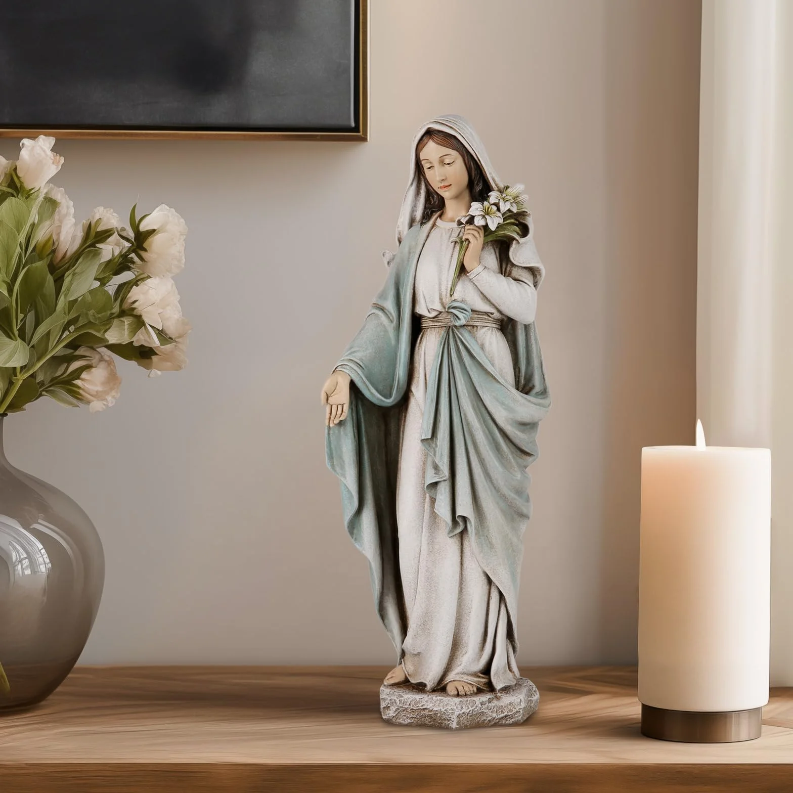 Pomnik Matki Bożej Błogosławionej Marii: statua Matki Bożej Maryi Panny, elegancka dekoracja domu, ręcznie malowana, Santa Maria z lilami, kolekcja Renaissance