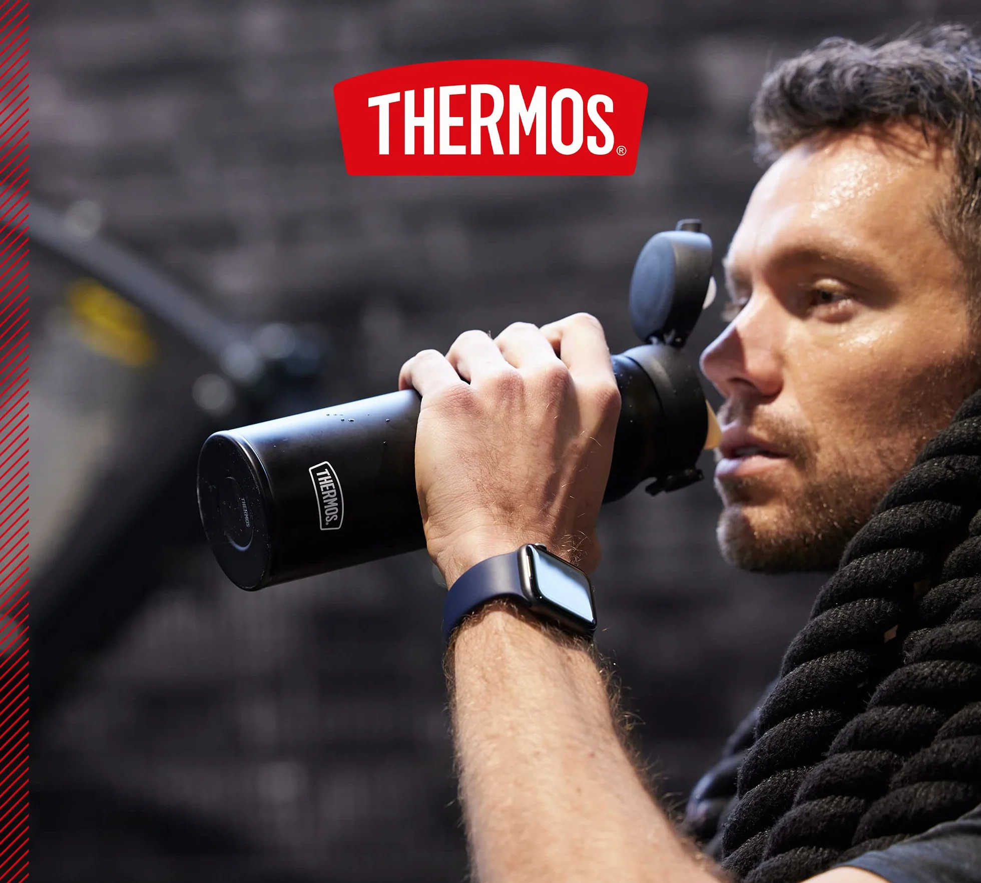 THERMOS ULTRALIGHT BOTTLE 0,75 l, Charcoal Black, termoizolacyjna butelka ze stali nierdzewnej z pokrywką Safe Flow Lid, 10 h gorąca/20 h zimna, nadaje się do mycia w zmywarce, nie zawiera BPA
