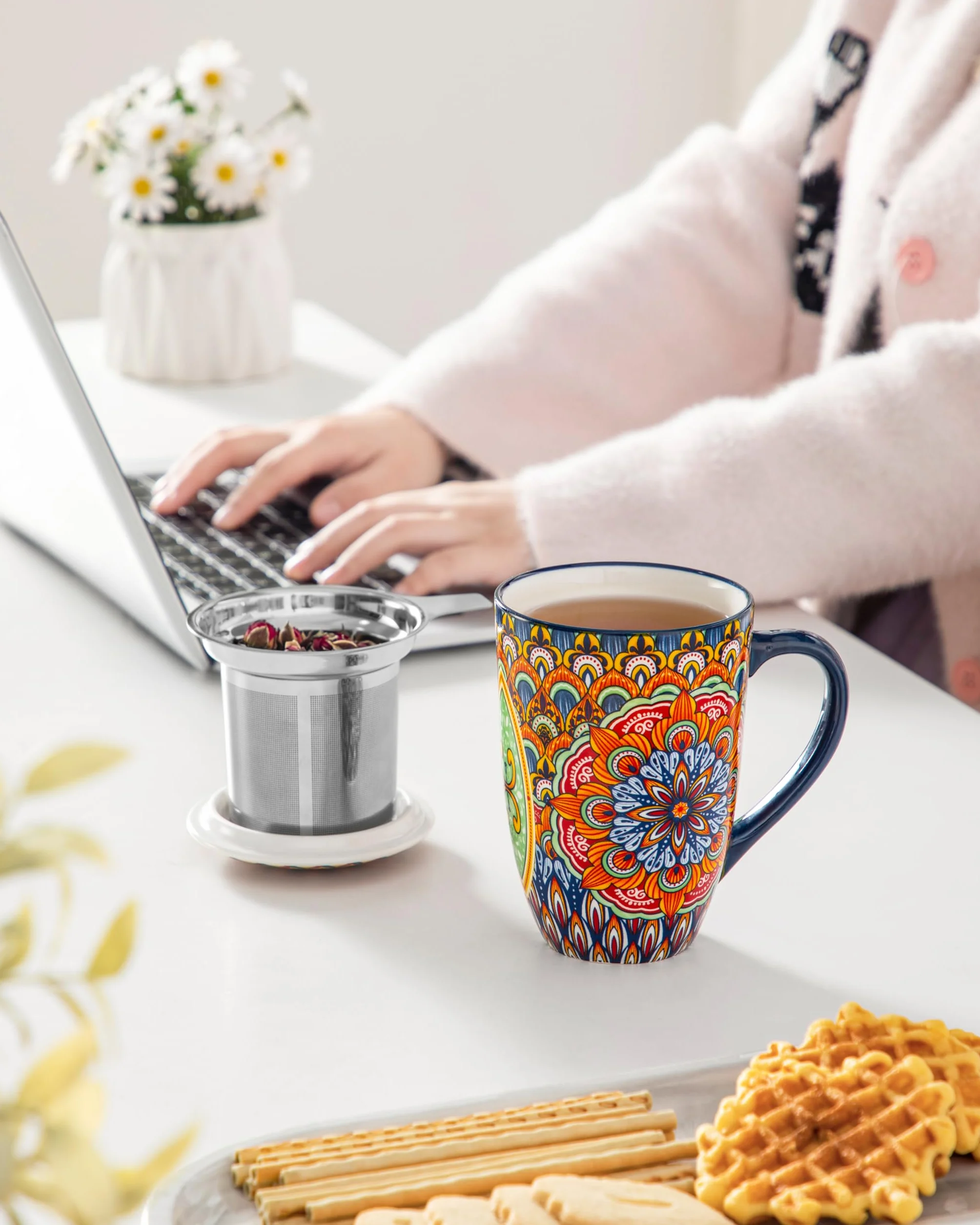 vancasso Filiżanka do herbaty z pokrywką i sitkiem, 540 ml, ceramiczna filiżanka do herbaty, duża, piękna filiżanka z sitkiem, na herbatę sypką, nadaje się do mycia w zmywarce i używania w kuchence