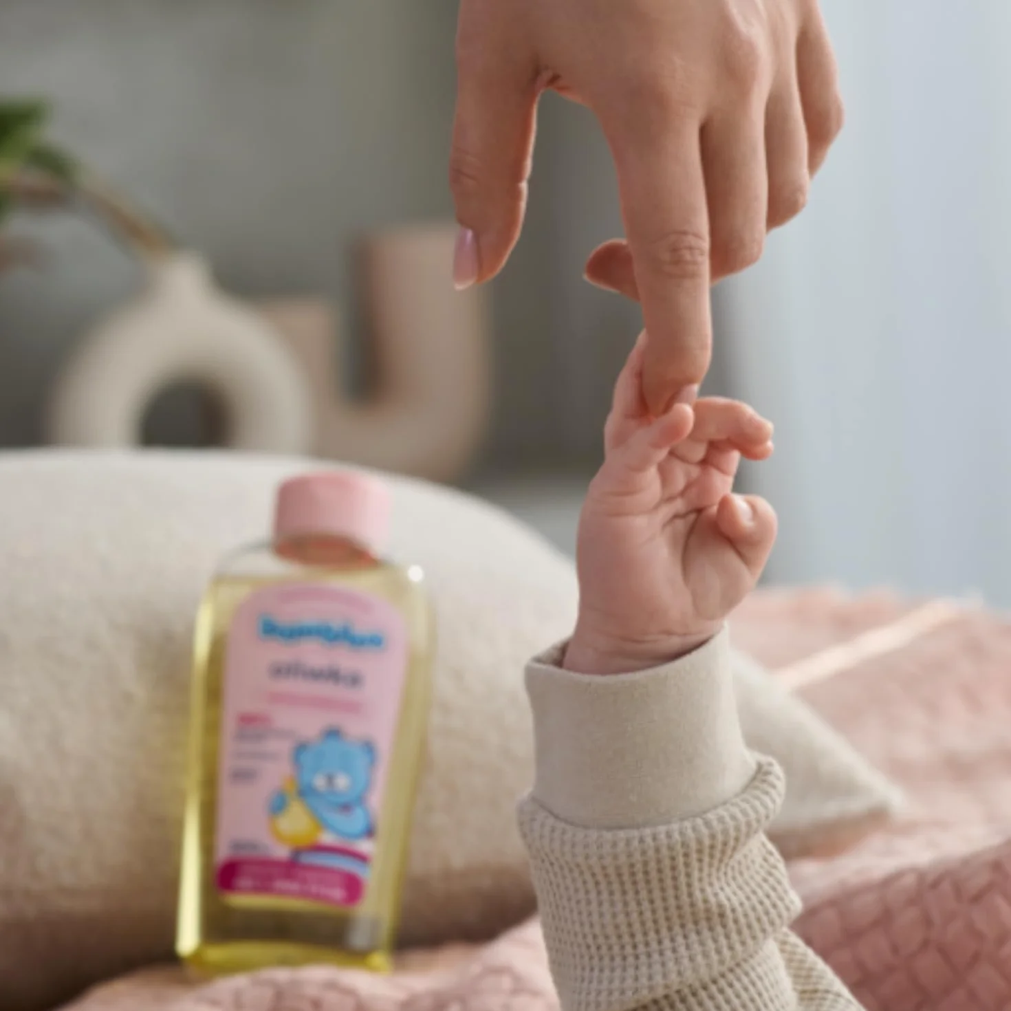 Bambino Oliwka Hipoalergiczna dla Niemowląt 150 ml – Delikatna Pielęgnacja od 1. Dnia Życia, 99% Naturalnych Olejków, z Witaminą E