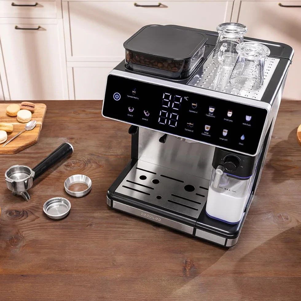 Cecotec Ekspres do kawy Barista Power Espresso 20 Barista Grind & Latte. 1350W, 20 barów, młynek stożkowy, 2,6 l zbiornik na wodę, 100g kawy i 500ml mleko, ekran dotykowy, samoczyszczenie, dostosowany